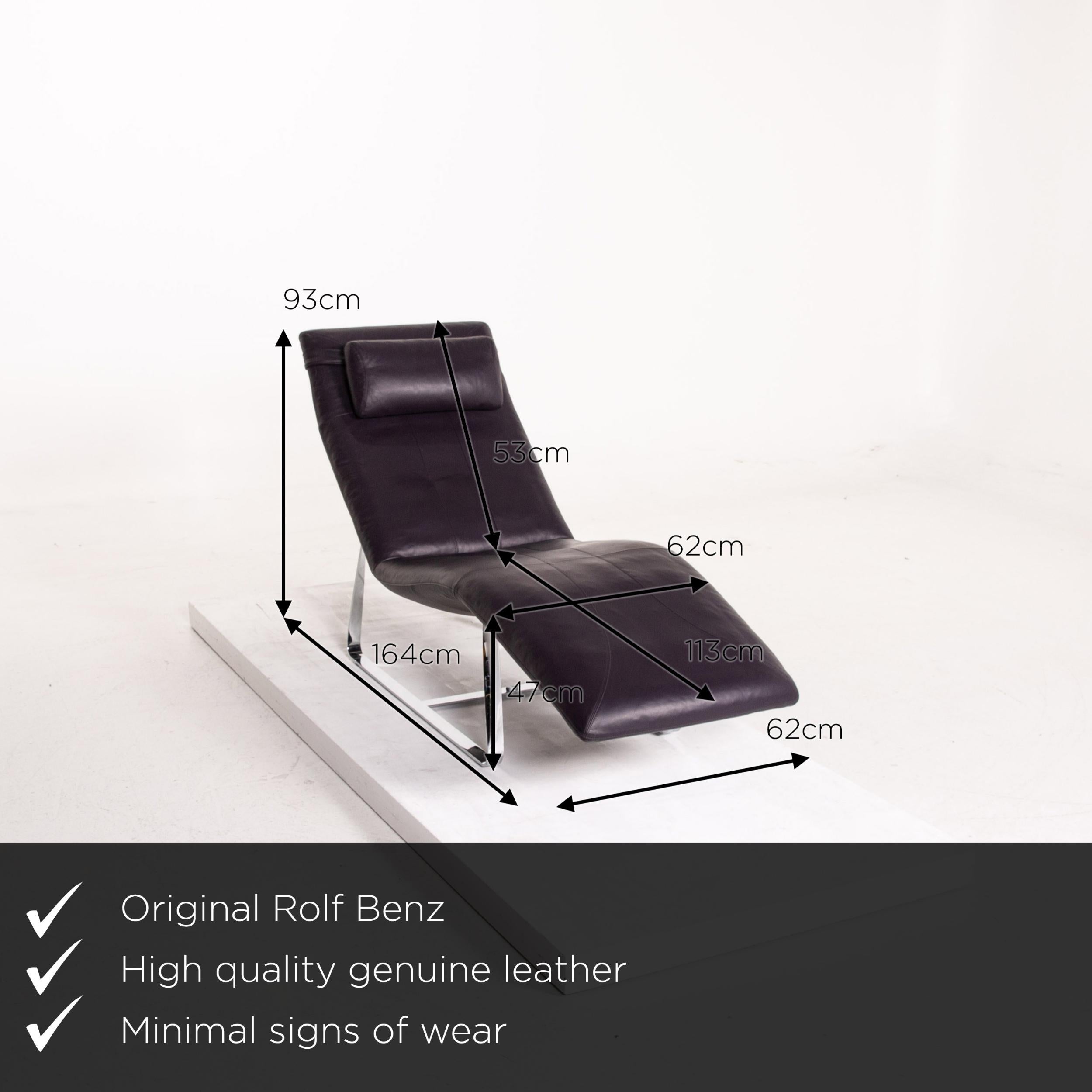 We present to you a Rolf Benz leather lounger violet Relax lounger.

 

 Product measurements in centimeters:
 

Depth 164
Width 62
Height 93
Seat height 47
Seat depth 113
Seat width 62
Back height 53.
  