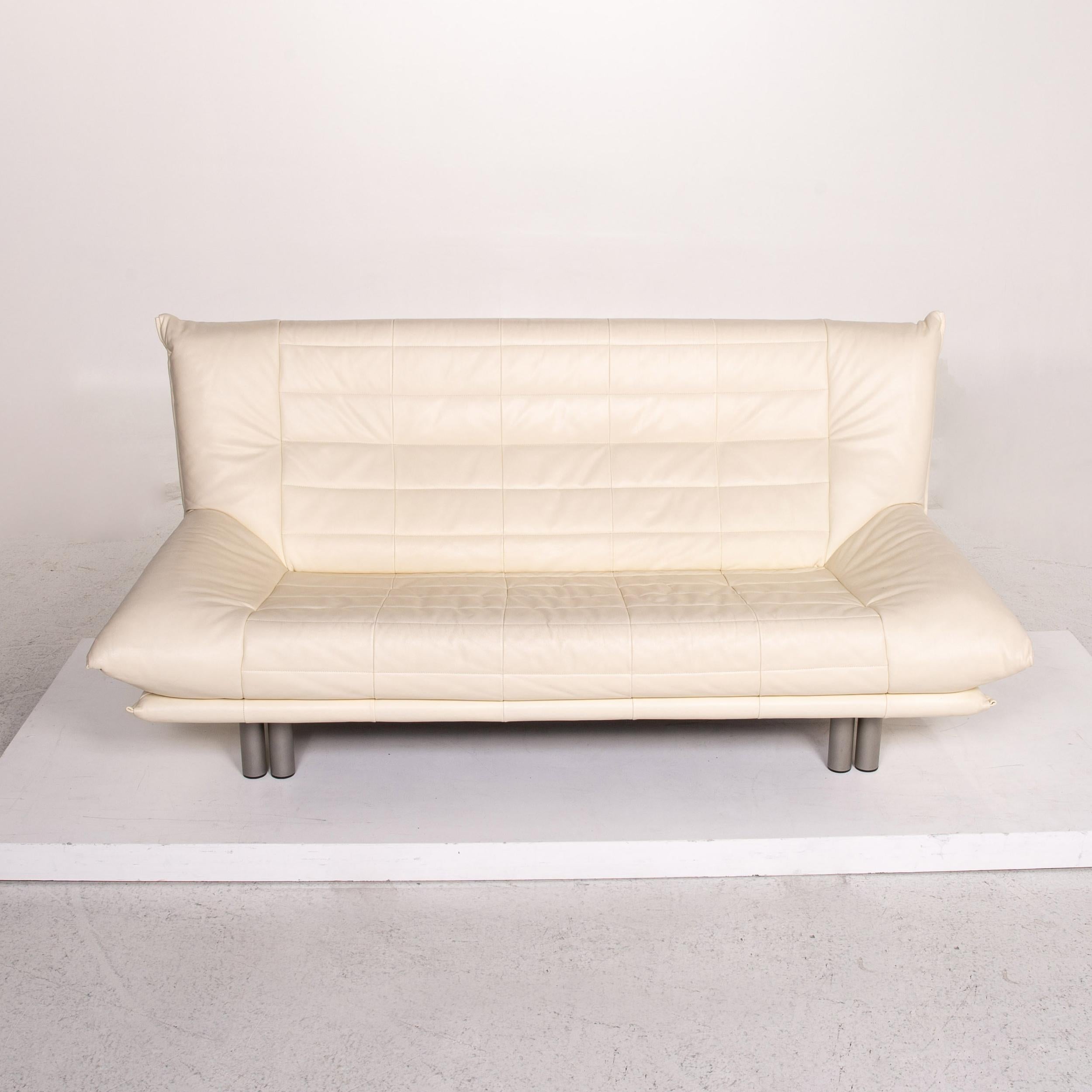 Modern Rolf Benz Leather Sofa Cream Two-Seat Couch For Sale
