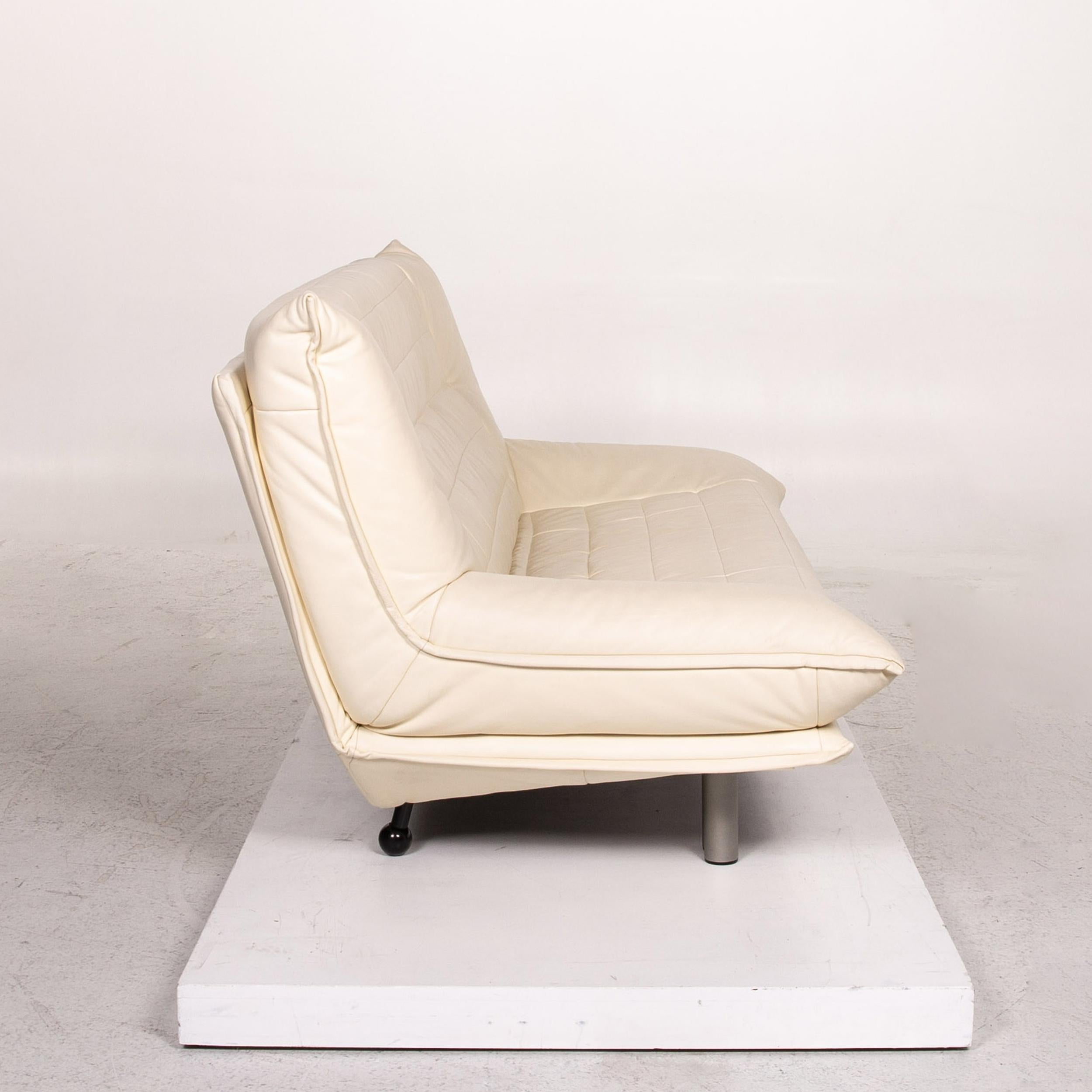 German Rolf Benz Leather Sofa Cream Two-Seat Couch For Sale