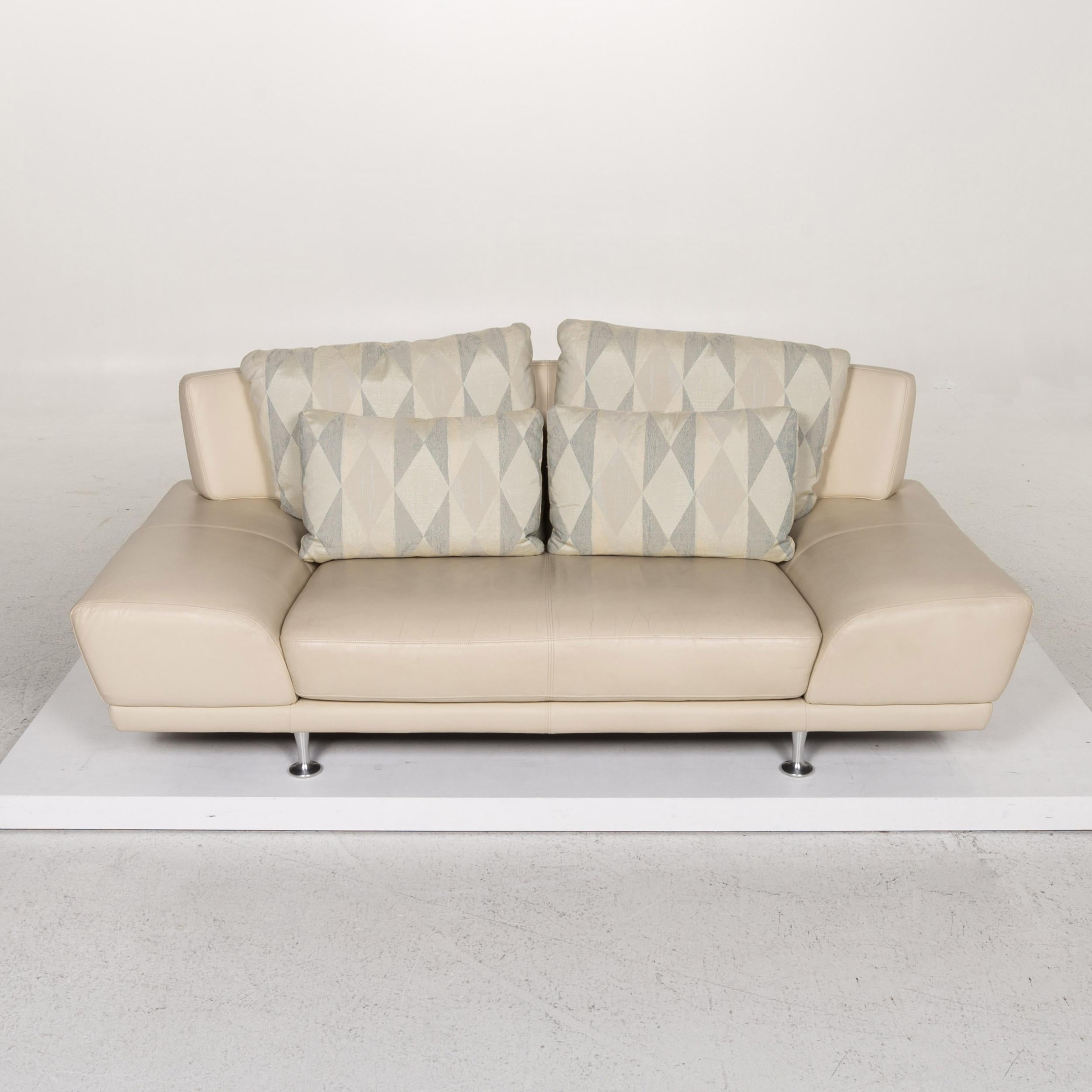 Rolf Benz Leather Sofa Cream Two-Seat Couch For Sale 3