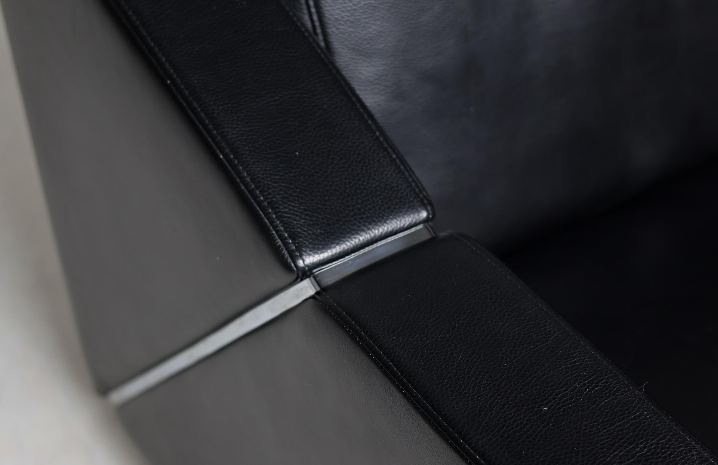 Rolf Benz Modell 350 Schwarzes Leder-Sofa (21. Jahrhundert und zeitgenössisch) im Angebot