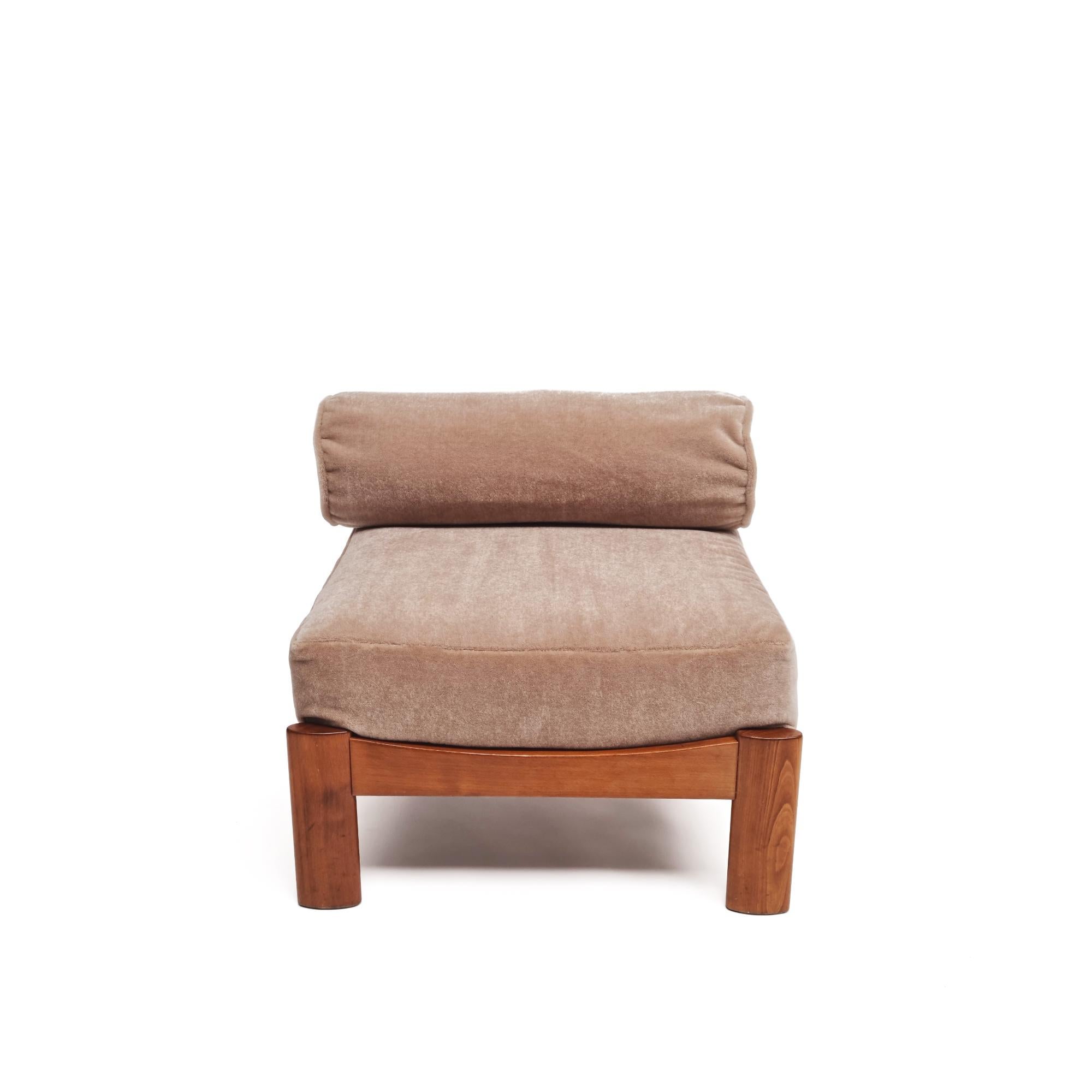 Mid-Century Modern Rolf Benz’ Modular 1970s Sofa Chair, Reupholstered In Mohair Wool For Sale