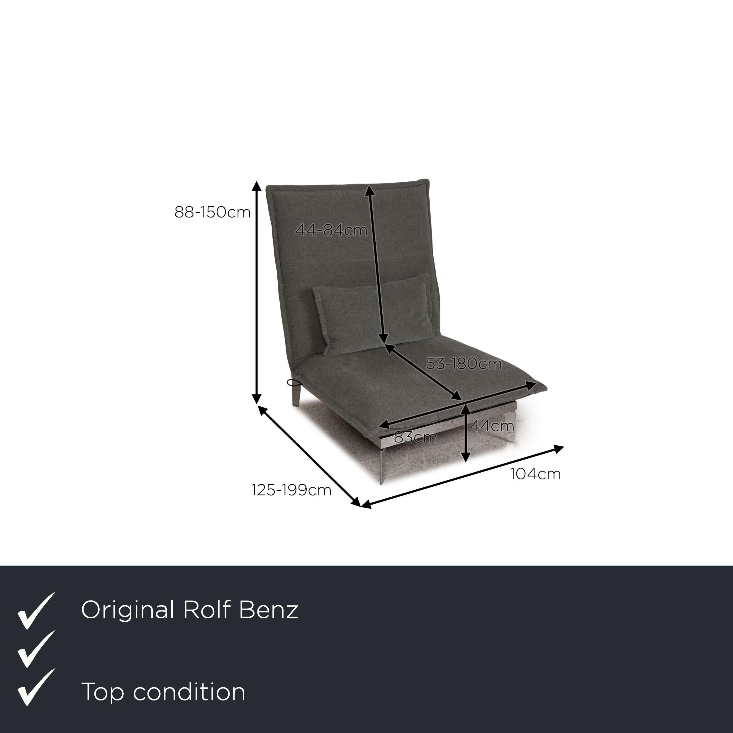 We present to you a Rolf Benz Nova 340 fabric armchair gray function relax function.

Product measurements in centimeters:

depth: 125
width: 104
height: 88
seat height: 44
seat depth: 53
seat width: 83
back height: 44.


 