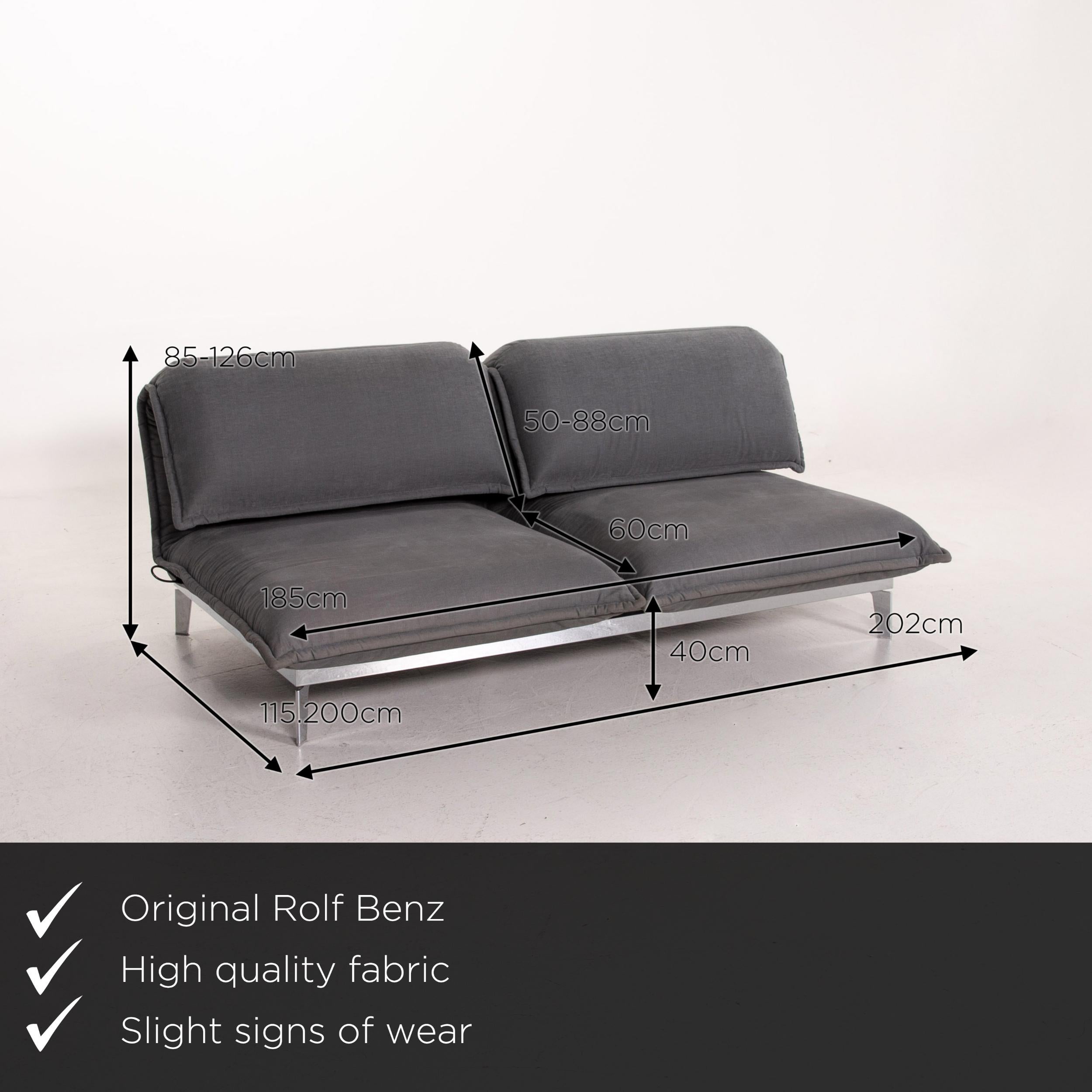 We present to you a Rolf Benz Nova fabric sofa bed gray gray blue two-seater function sleeping.
 

 Product measurements in centimeters:
 

Depth 115
Width 202
Height 85
Seat height 40
Seat depth 60
Seat width 185
Back height 50.

 