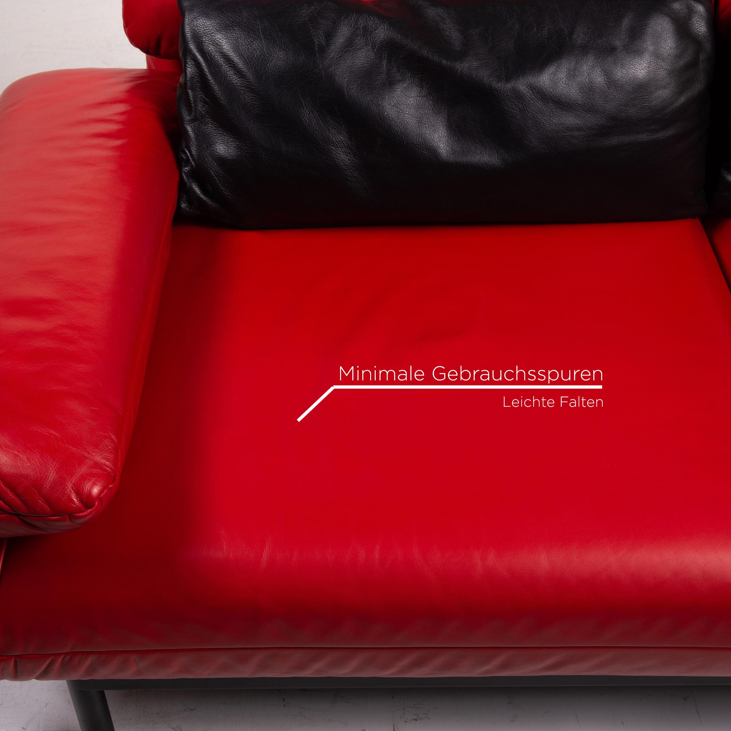 Rolf Benz Plura Leather Sofa Red Black Two-Seat Function Relax Function Couch In Good Condition For Sale In Cologne, DE