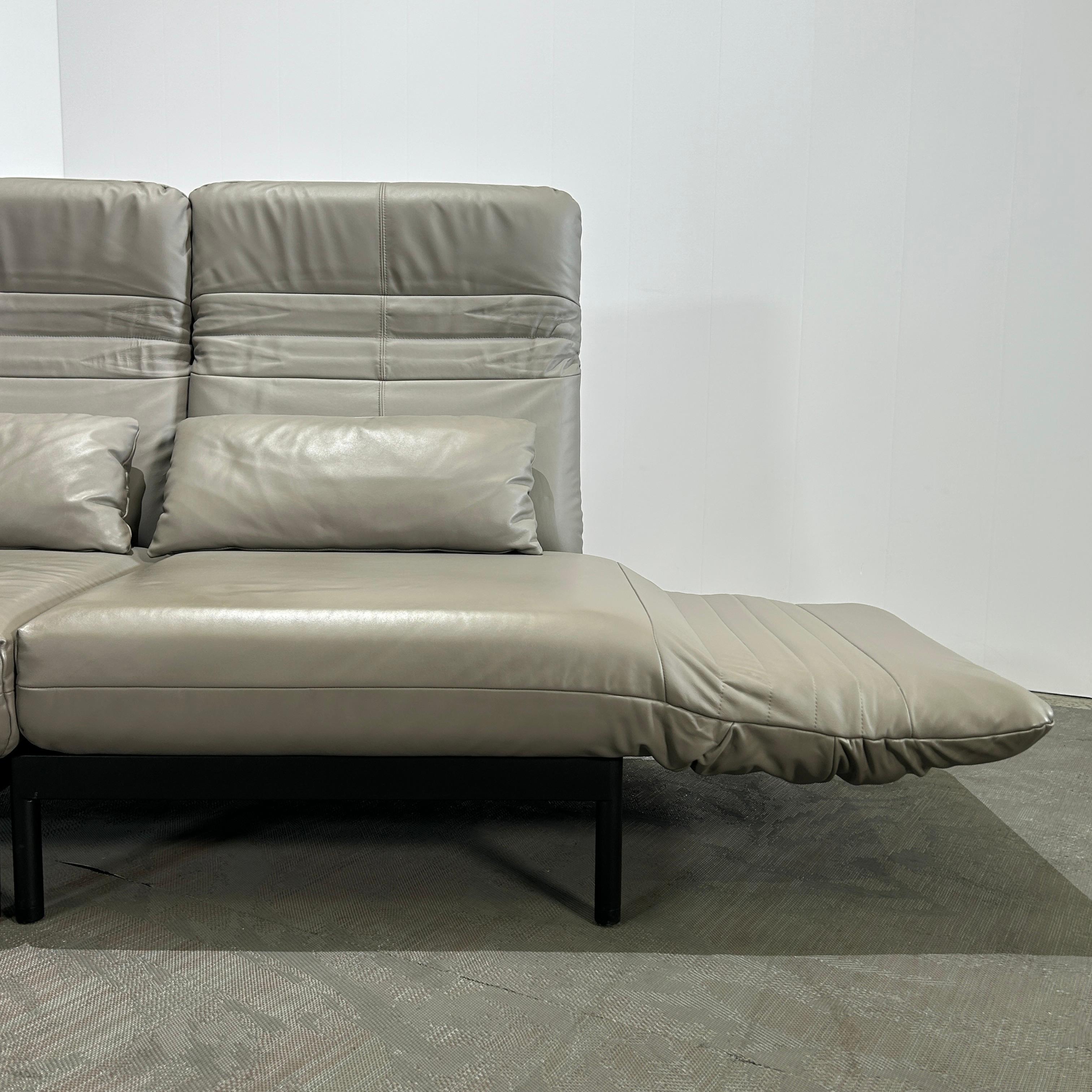 Moderne Rolf Benz Plura Sofa with Chaise en vente