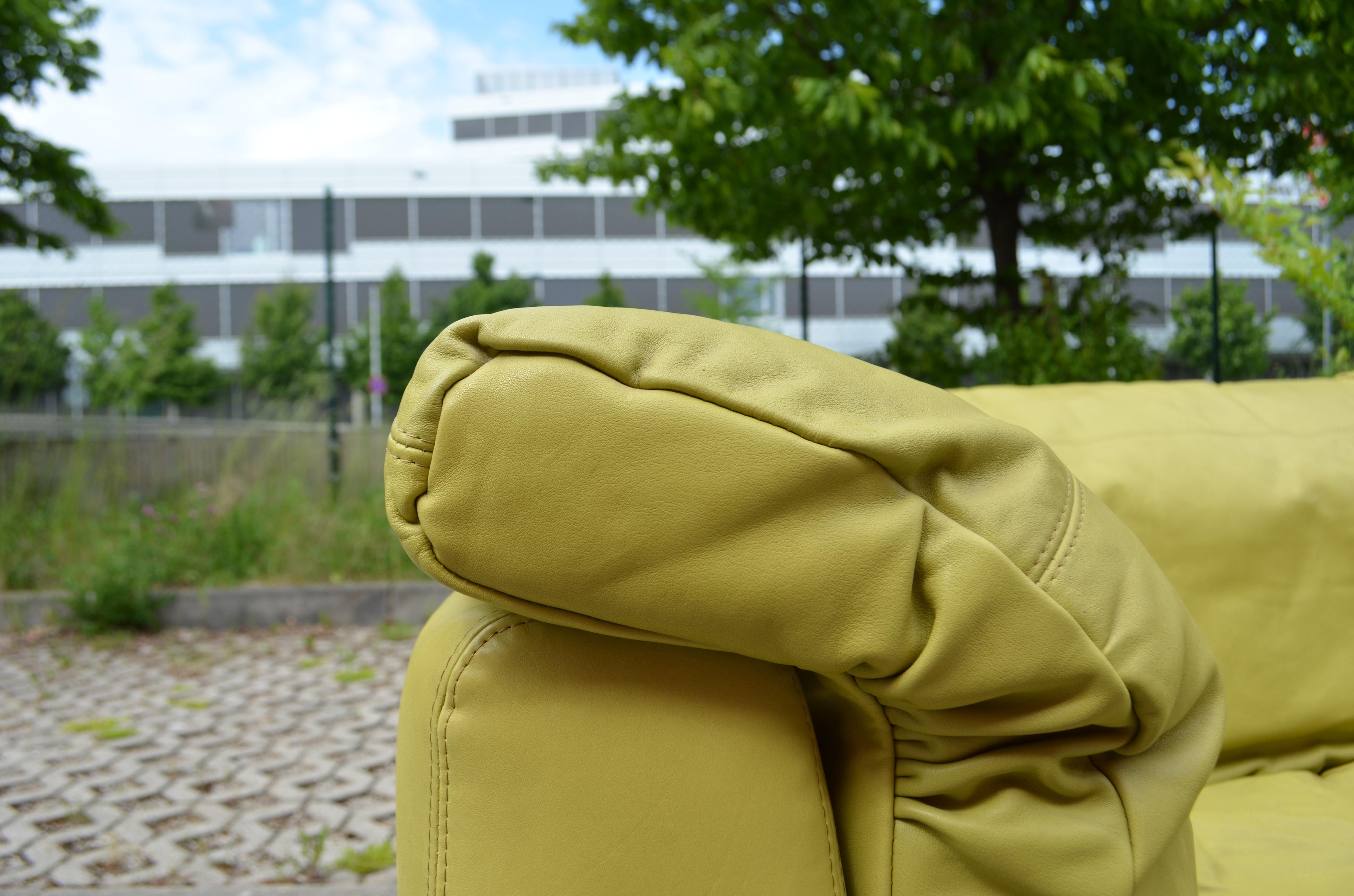 Rolf Benz Vintage Modular lime Green Leather Lounge Sofa, Germany, 1970 4