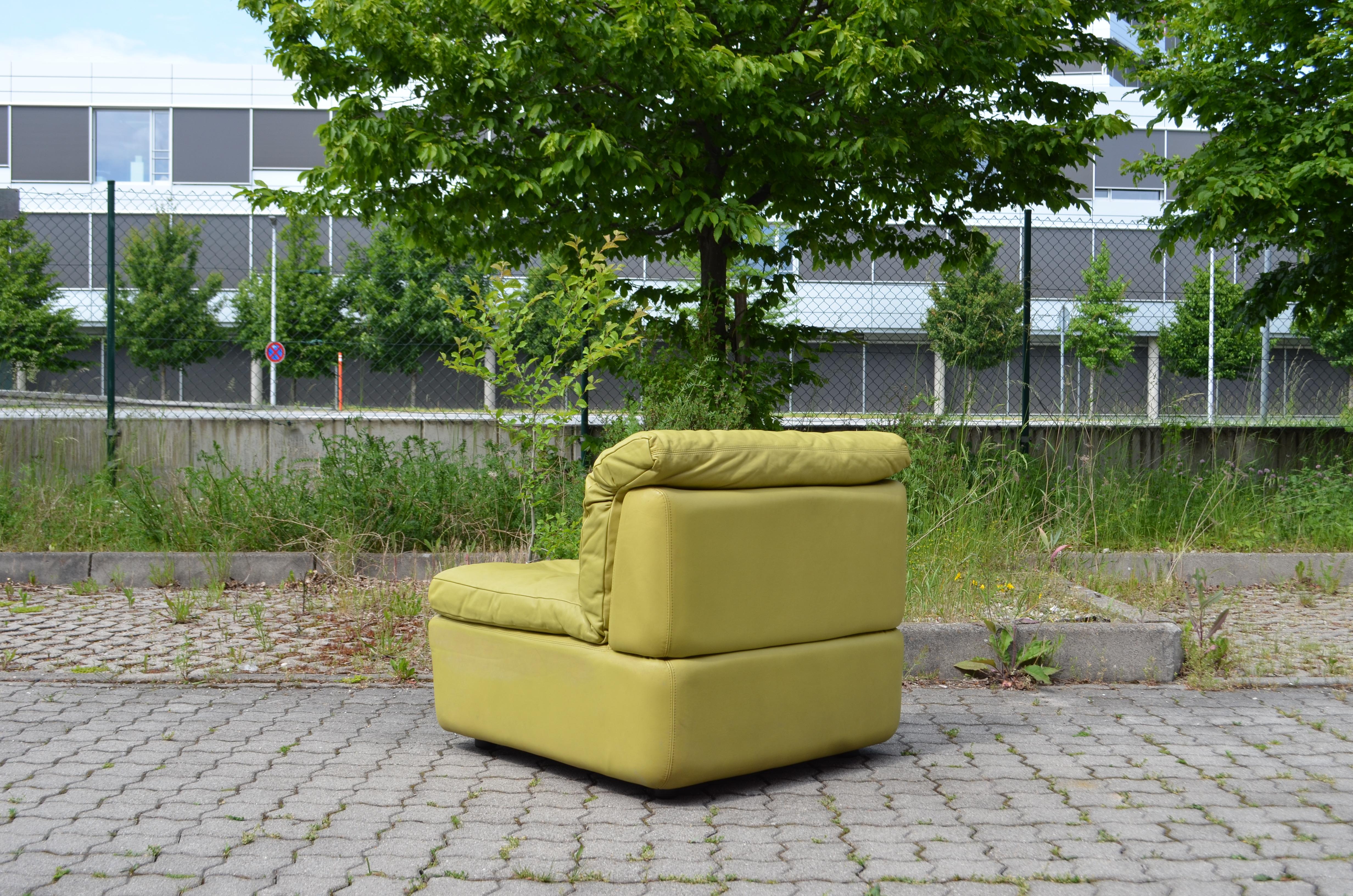 Rolf Benz Vintage Modular lime Green Leather Lounge Sofa, Germany, 1970 11