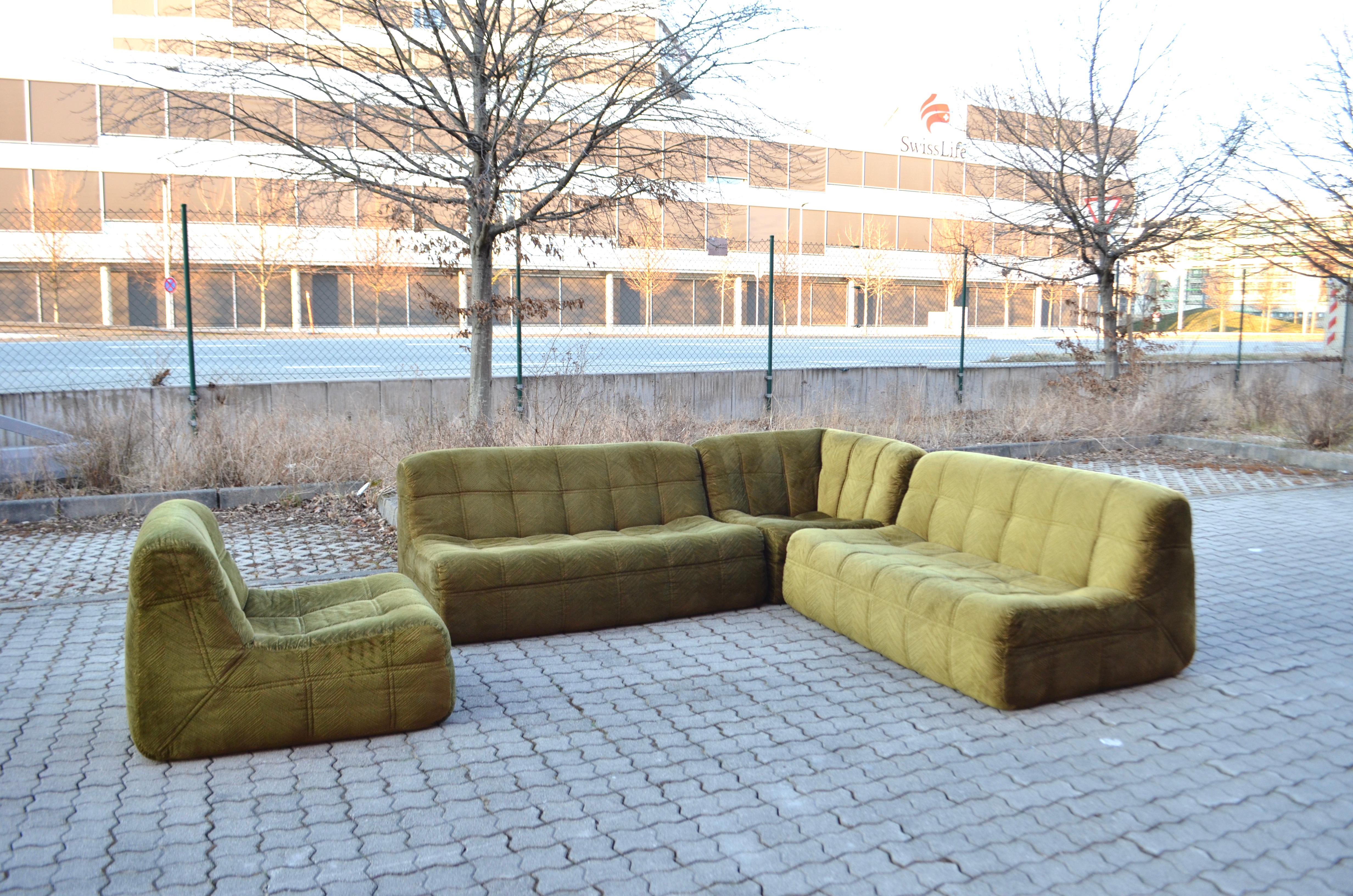 Rolf Benz Vintage Togo Living Room Suite Modular 70ties Mossgreen Sectional Sofa In Good Condition In Munich, Bavaria