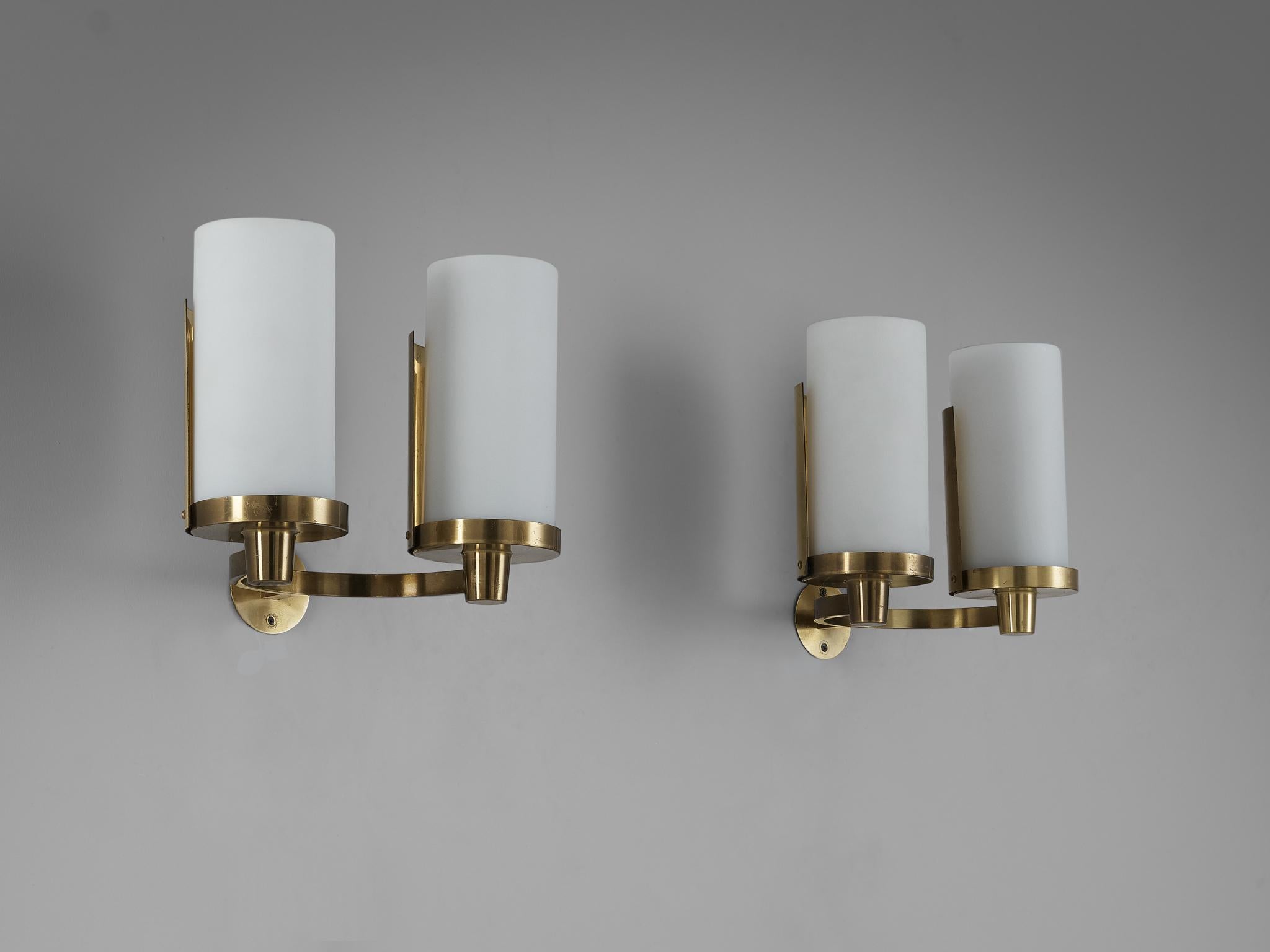 Lampade da parete Rolf Graae in vetro opalino e ottone in vendita 2
