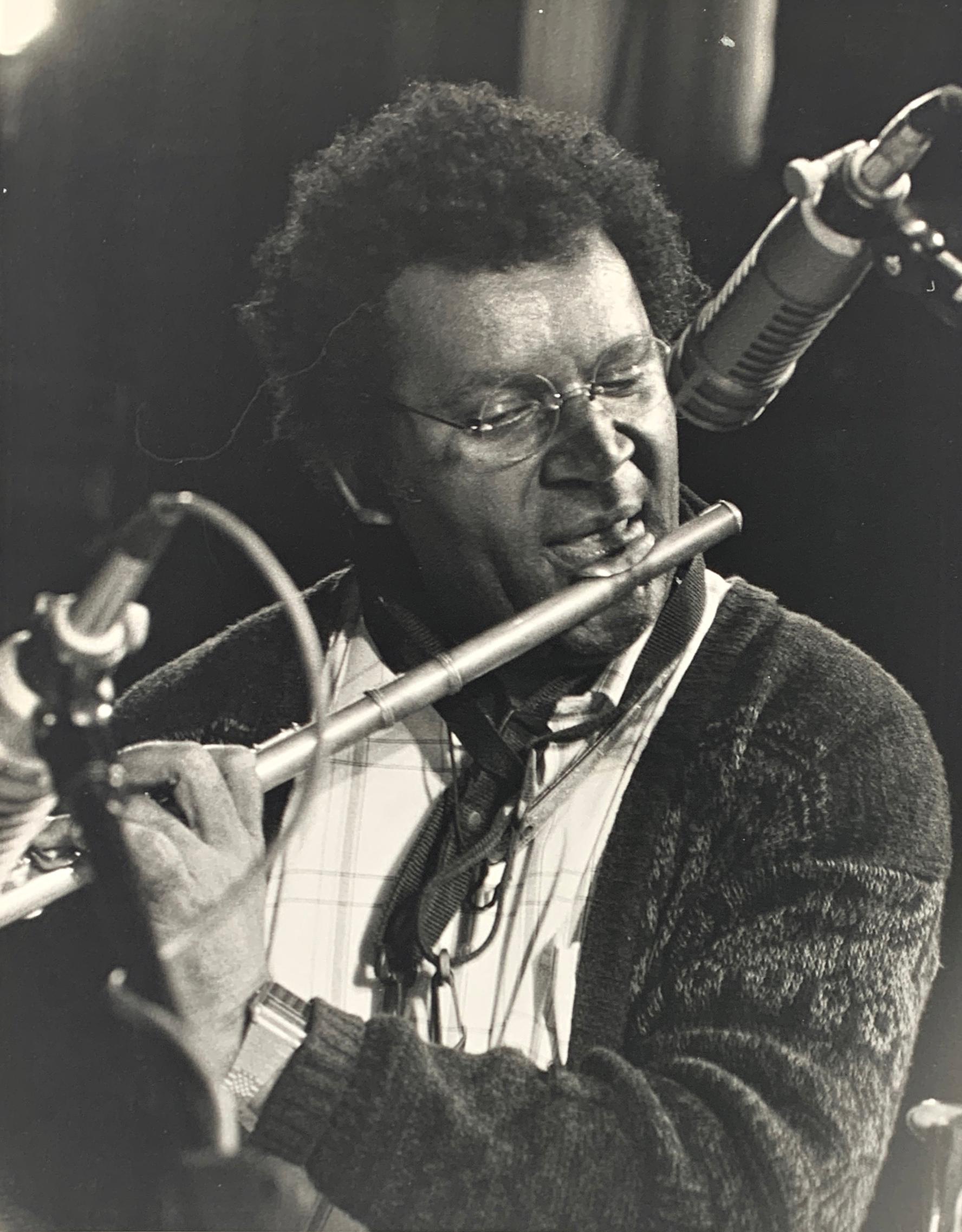 Rolf Hans
Frankfurt 1938 - 1996 Basel
Anthony Braxton, Willisau, September 2, 1990
Signed and dated on the passe-partout
Signed, dated and titled on the reverse
30.1 x 23.6 cm

Provenance: estate of the artist

The painter, sculptor and photographer