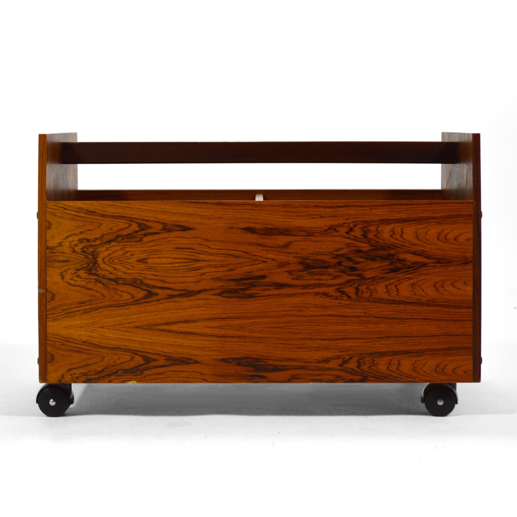Portadiscos/revistas rodante de palisandro Rolf Hesland by Bruksbo en Bueno estado para la venta en Highland, IN