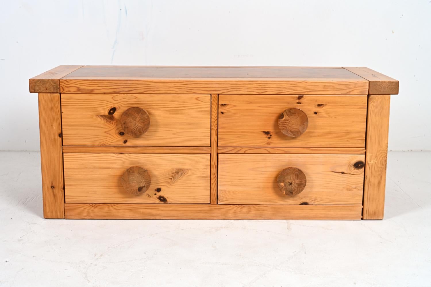 Rolf Middleboe for Tranekær Pine Parquetry Chest, 1970's In Good Condition For Sale In Norwalk, CT