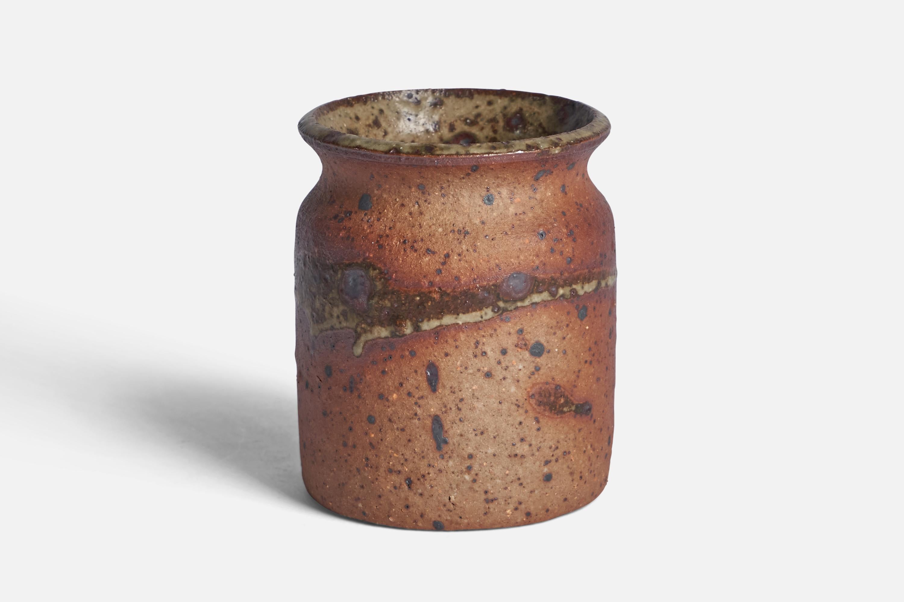 A small stoneware vase designed and produced by Rolf Palm, Mölle, Sweden, c. 1950s.