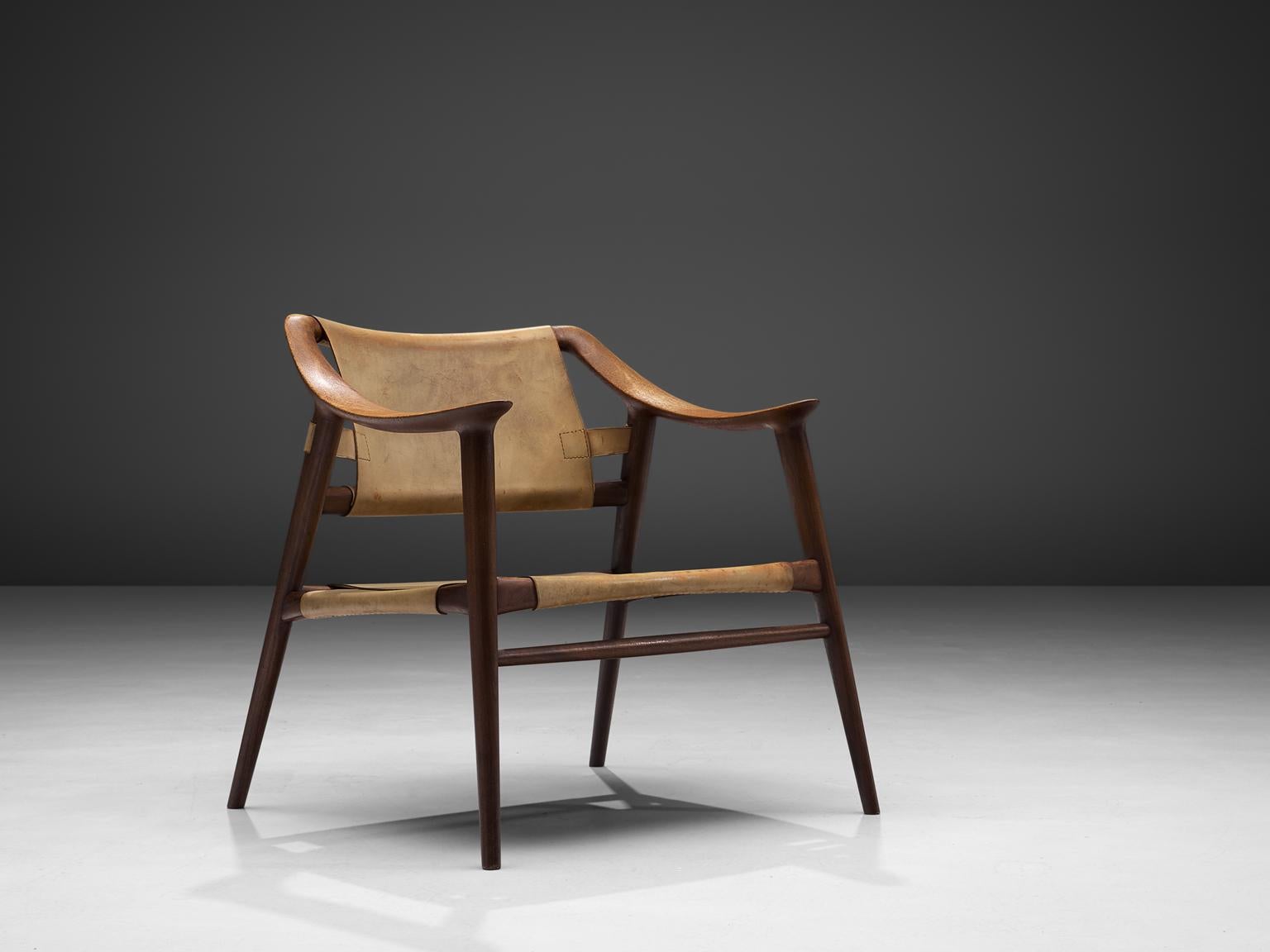 Rolf Rastad & Adolf Relling pour Gustav Bahus, ensemble de 2 fauteuils modèle 56/2 'Bambi', teck et cuir, Norvège, vers 1954. 

Excellent exemple de la chaise 
