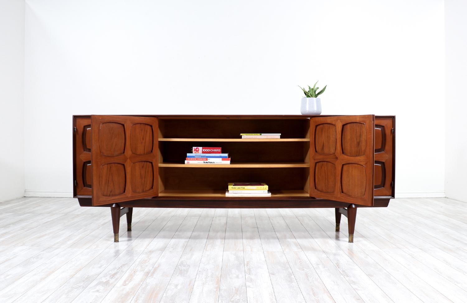 Scandinavian Modern Rolf Rastad & Adolf Relling Two-Tone Teak Credenza for Gustav Bahus