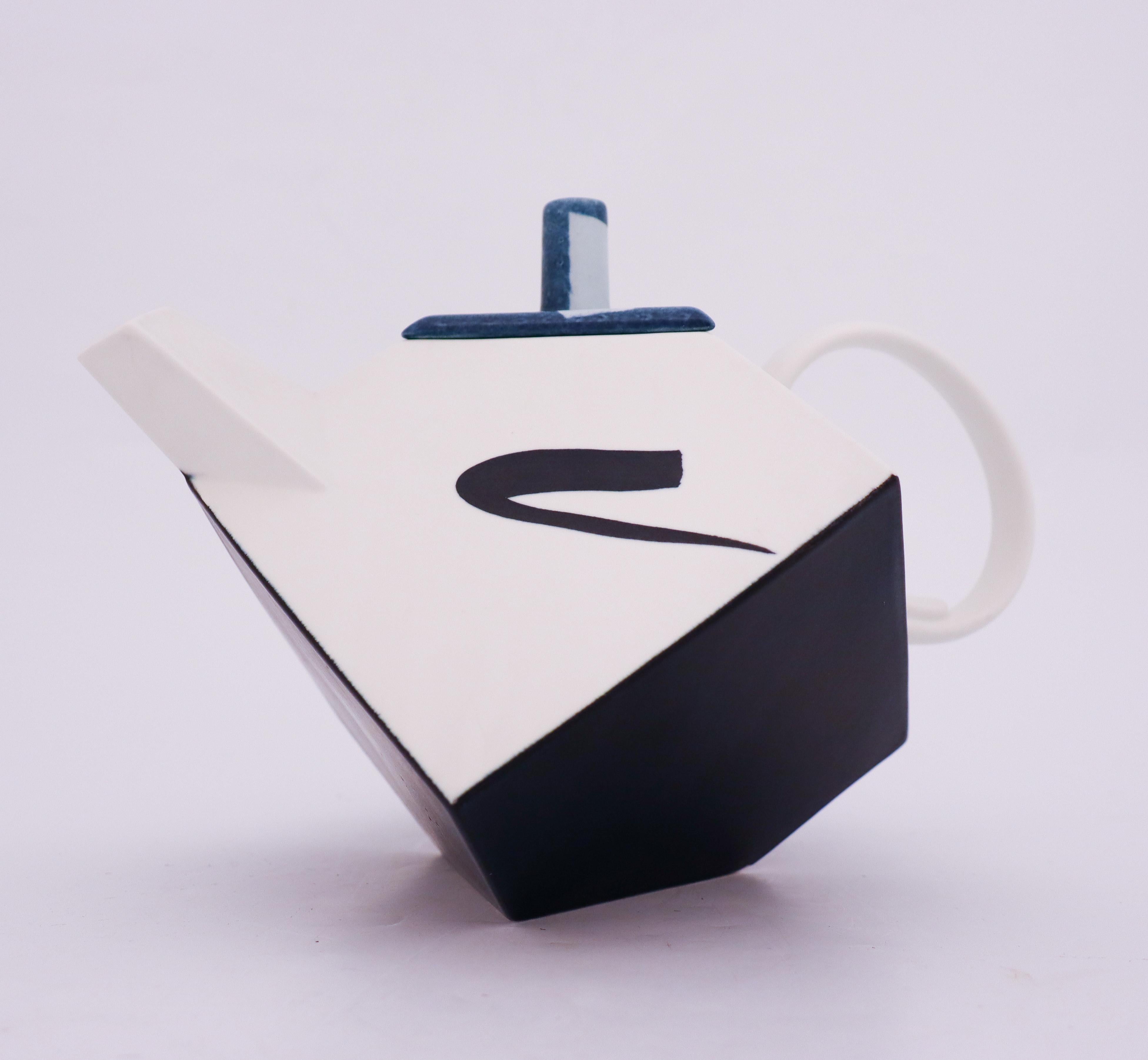 the cube teapot