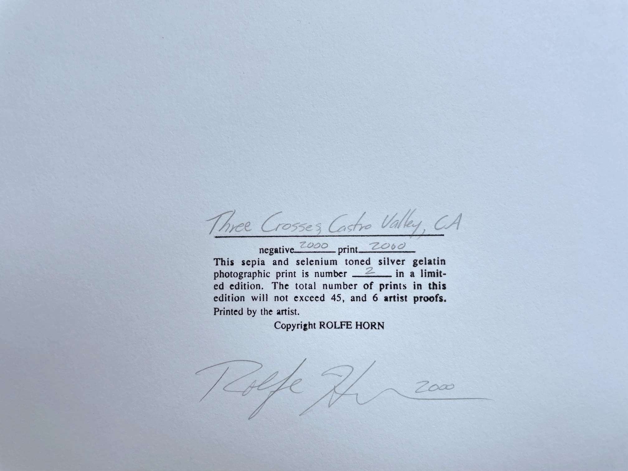 Firmado, numerado y fechado en el anverso de la montura. Firmado, fechado, numerado y titulado con el sello de copyright del artista en el reverso de la montura. Edición de 25 en tamaño