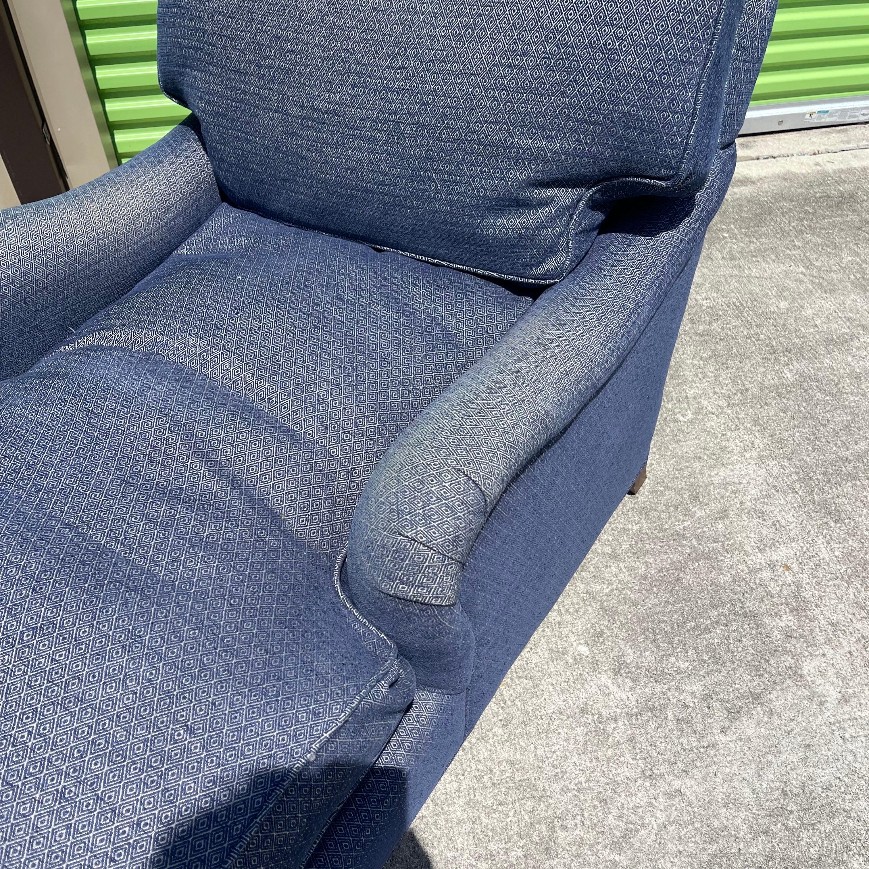 Cama de día con chaise longue y brazos enrollables, hecha a mano en EE.UU. por Lee Jofa siglo XX en venta
