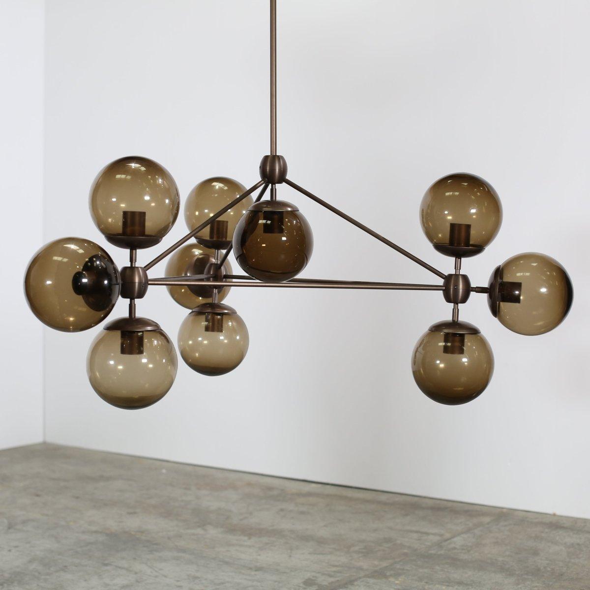 Roll & Hill Modo Chandelier In Good Condition For Sale In Basildon, London