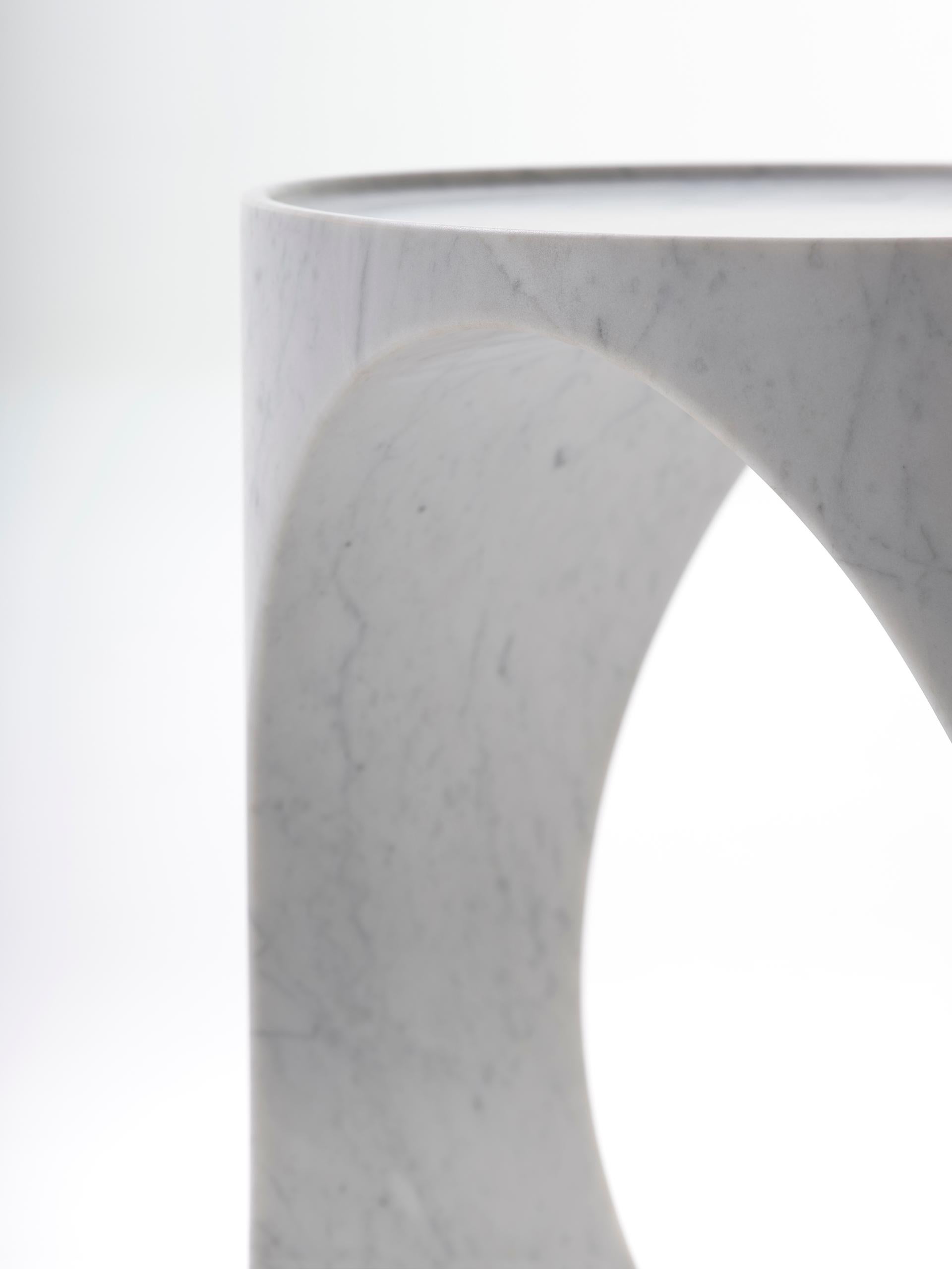 21st Century Modern Sculptural Carrara Marble Side Table Carved From Block In New Condition For Sale In Milan, IT