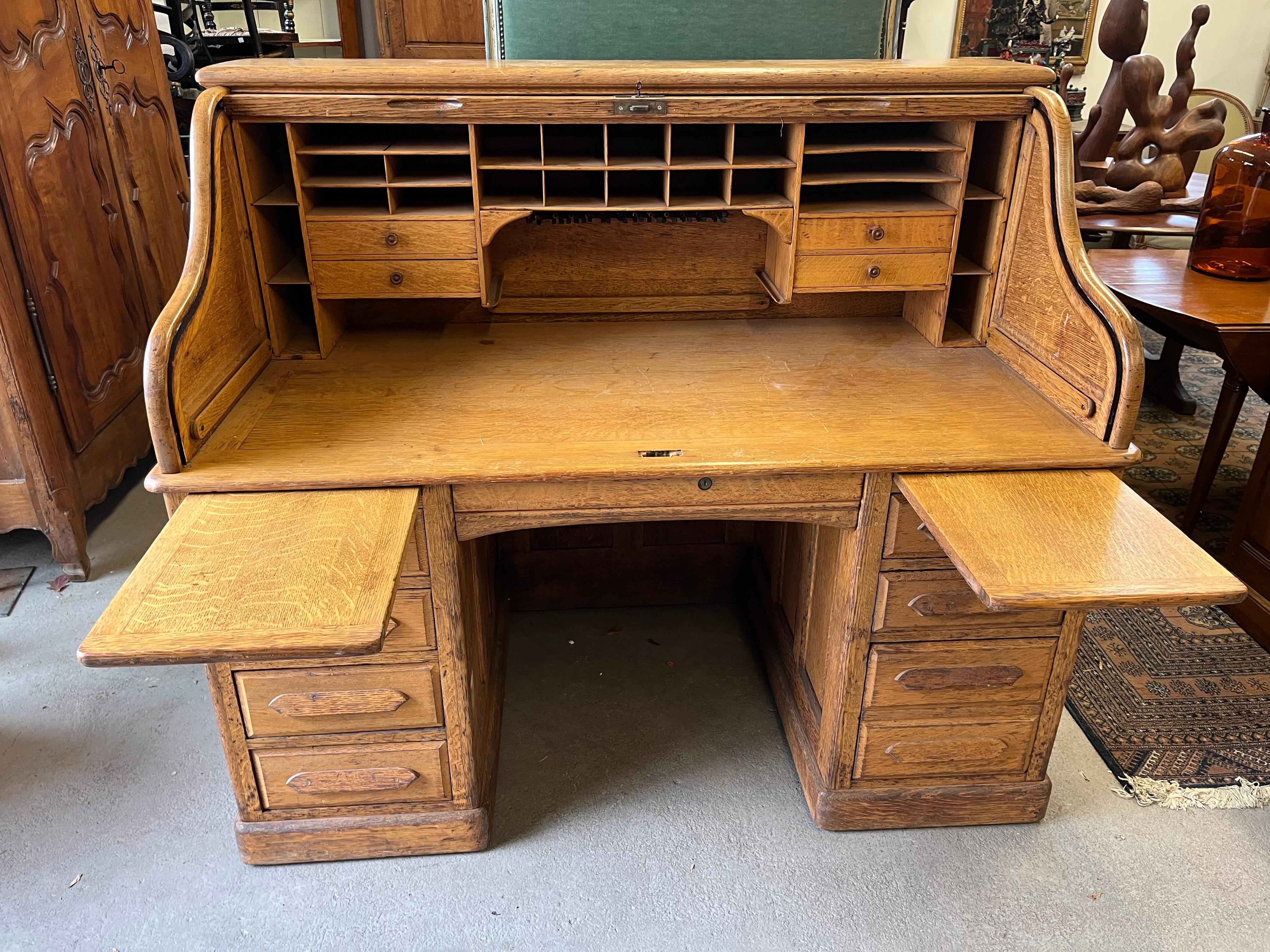 Roll Top Desk, By Derby, Circa 1920 For Sale 4