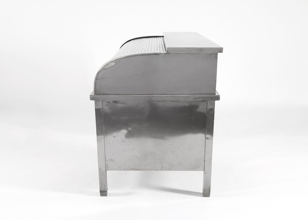 Bureau à roulettes de la Collectional de Thierry Despont État moyen - En vente à New York, NY