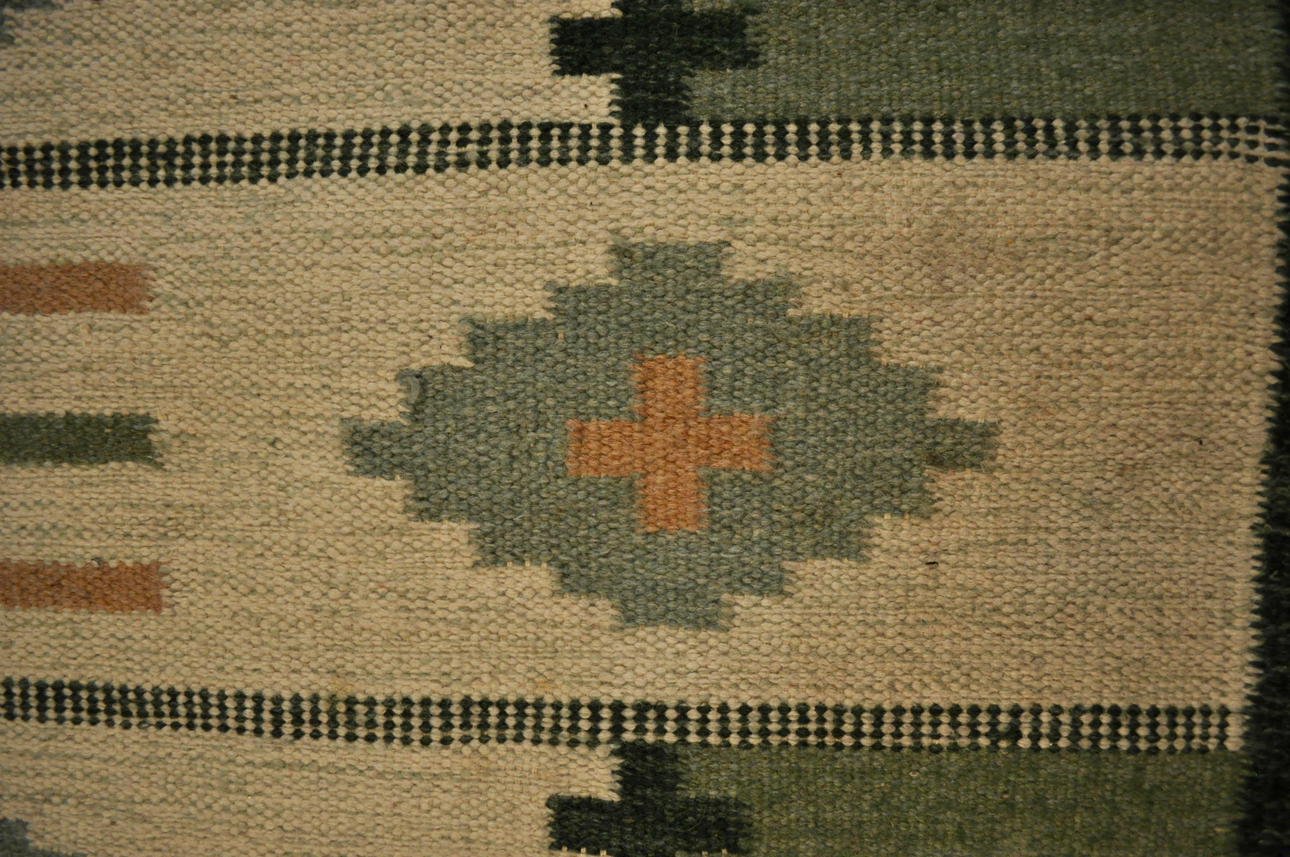 Nice Rollakan carpet manufactured in Sweden circa 1950, wool.