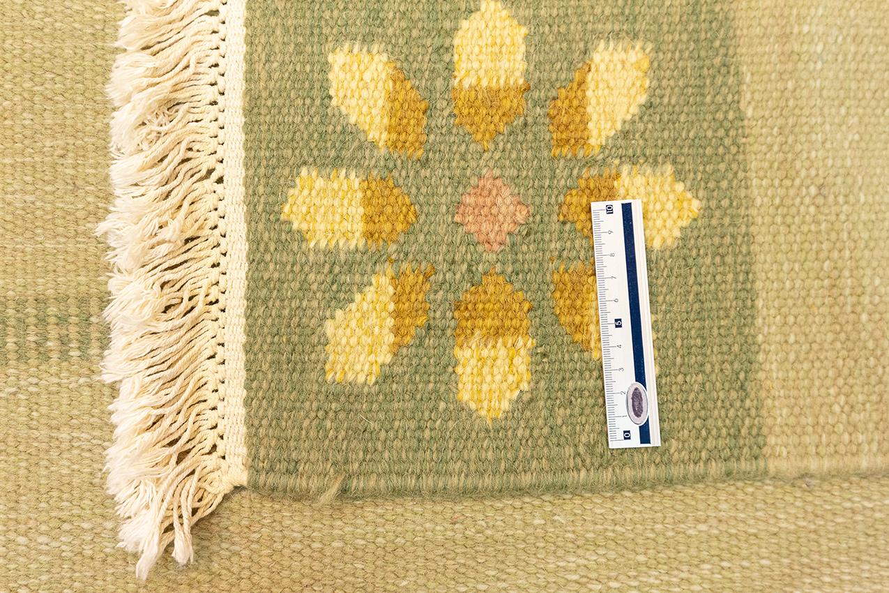 20th Century Scandinavian Rug Flat-weave Beige&Sage Green Color  For Sale