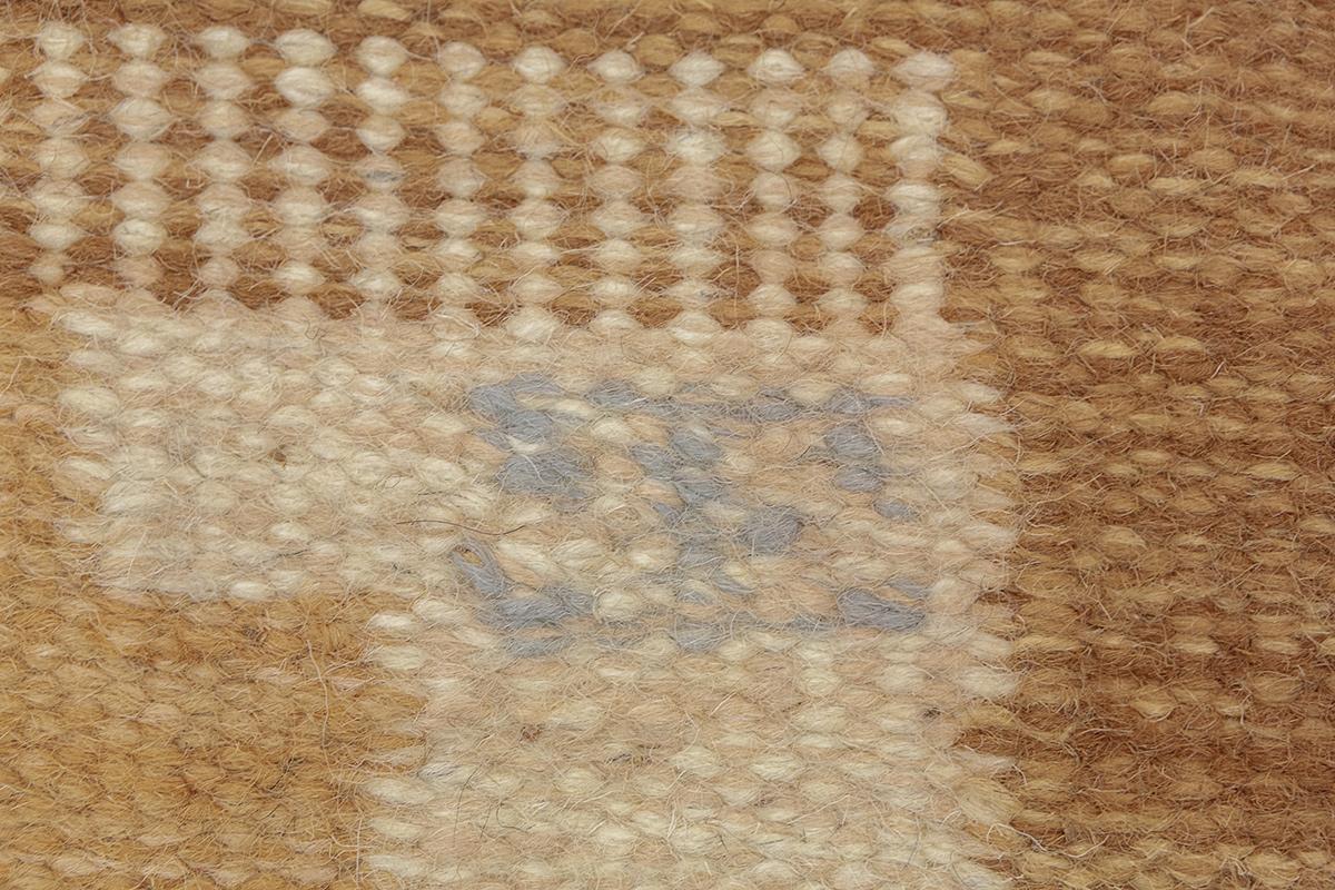 Scandinavian Rug Rollakan Soft Beige In Good Condition For Sale In Ferrara, IT