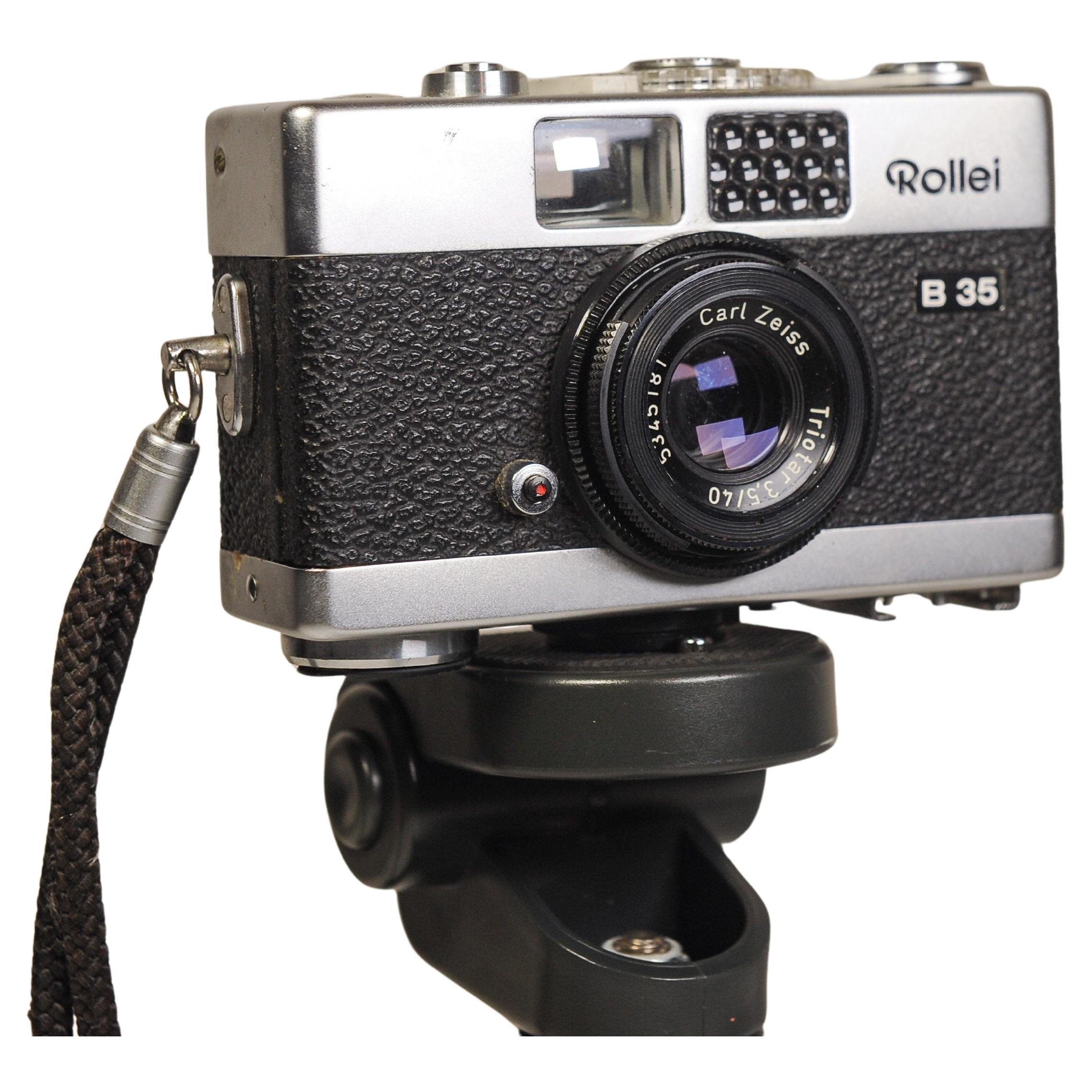 Rollei 35B Cámara con visor en miniatura para película de 35 mm Carl Zeiss Triotar 28 en Bueno estado para la venta en Reading, Berkshire
