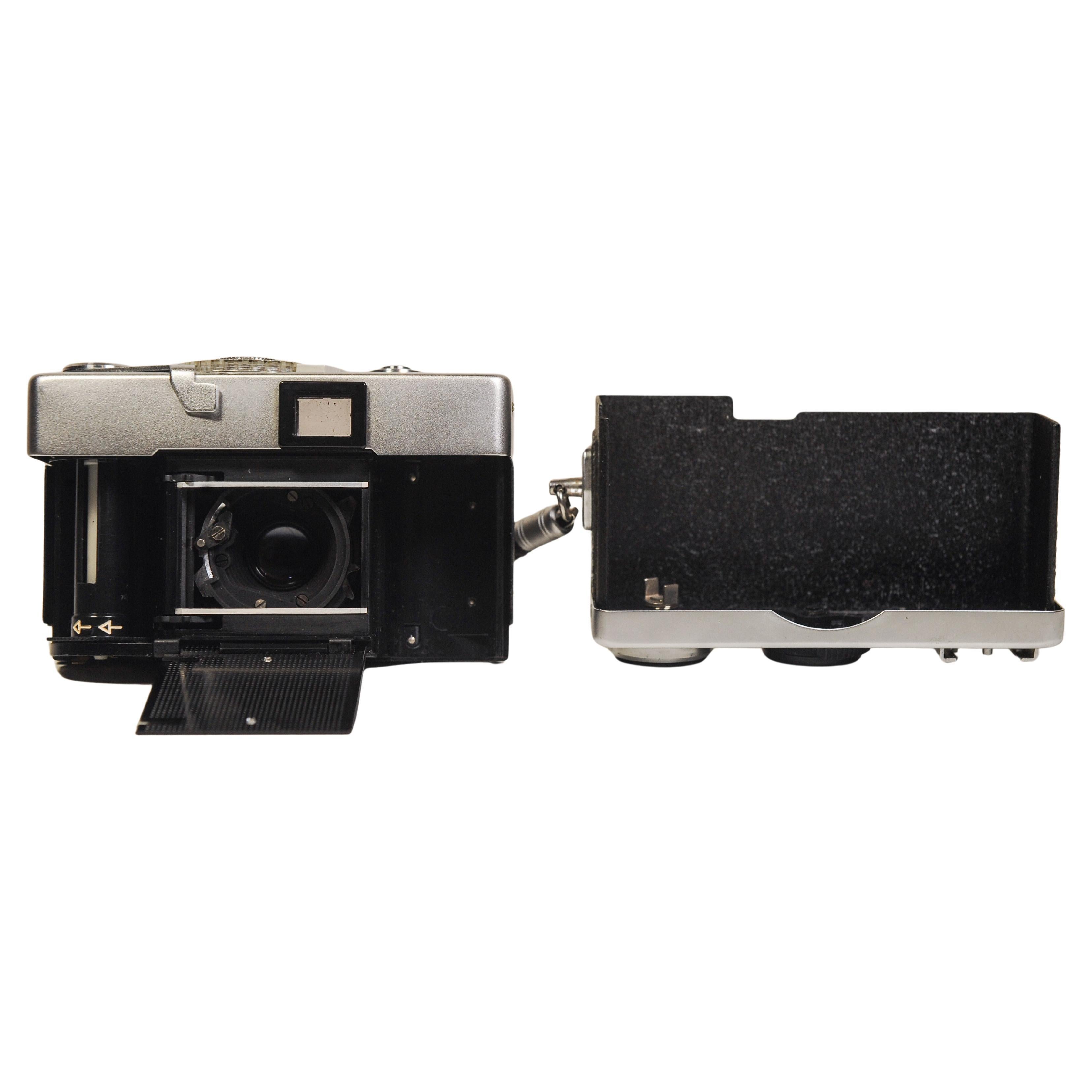 Rollei 35B Cámara con visor en miniatura para película de 35 mm Carl Zeiss Triotar 28 Metal en venta