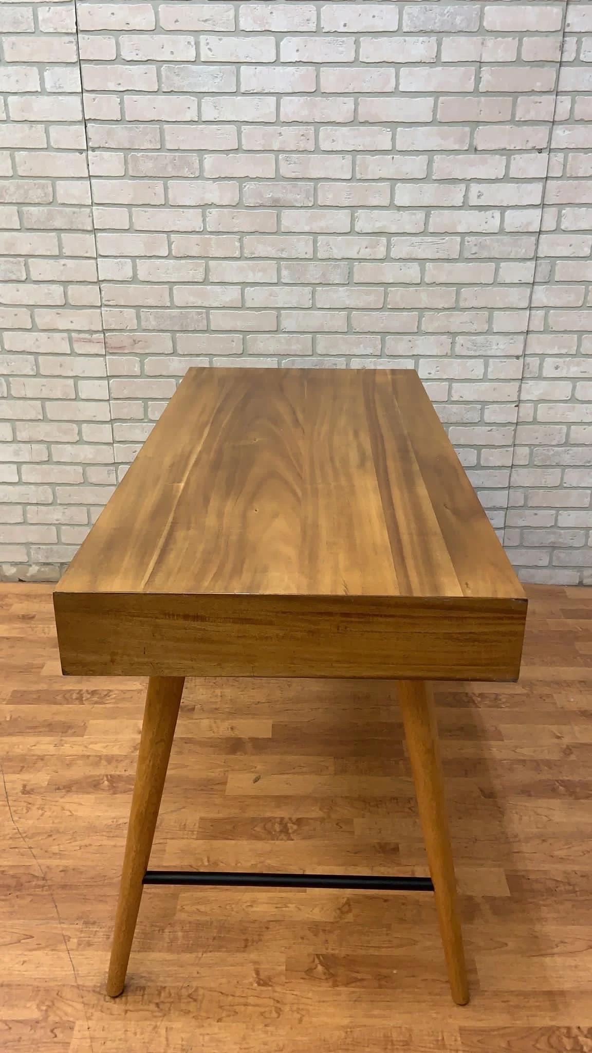 Roller One Co. Schreibtisch Tisch (amerikanisch)