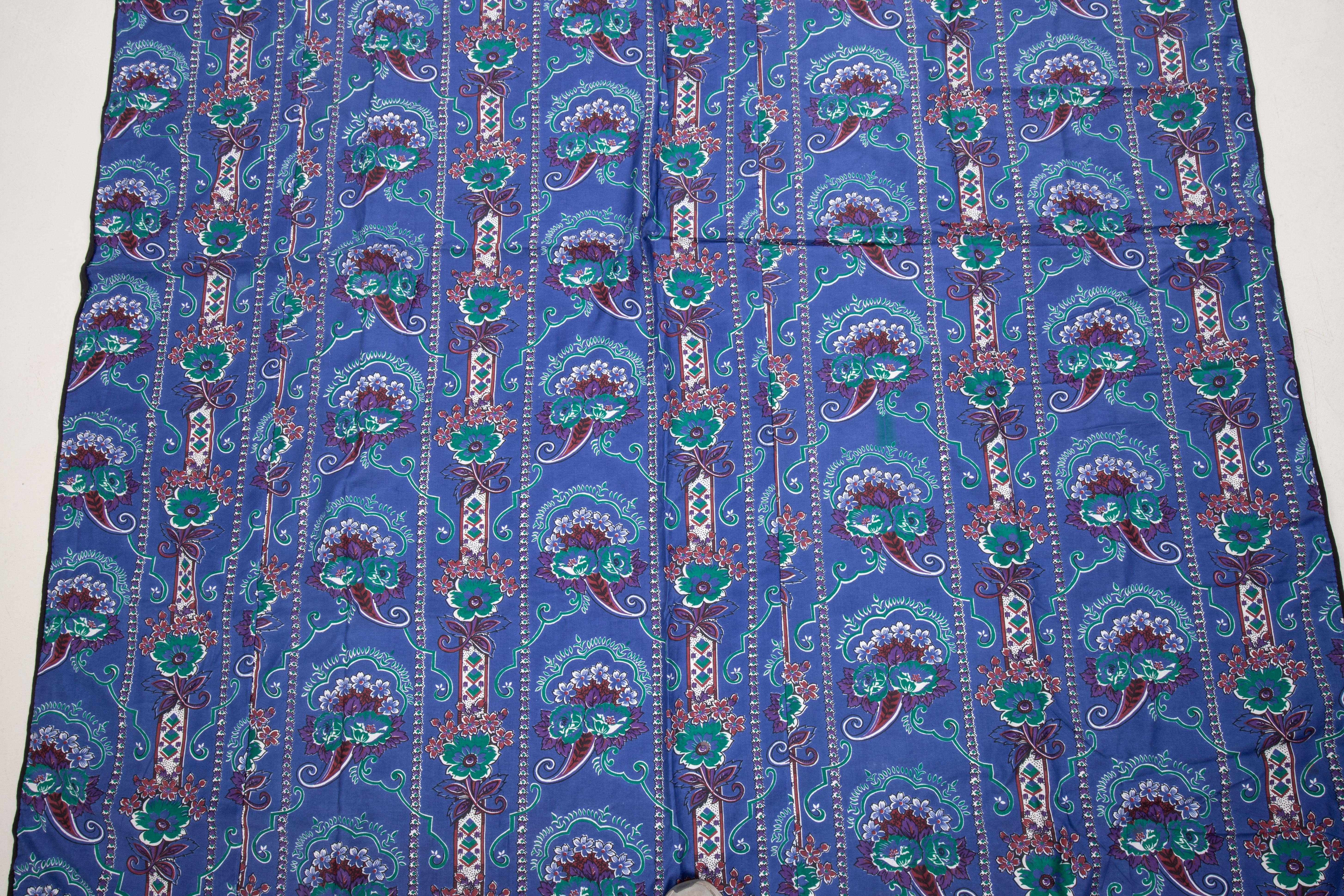 Roller Printed Cotton Panel, Made for Central Asian Markets  Mid 20th C.  Russia In Good Condition For Sale In Istanbul, TR
