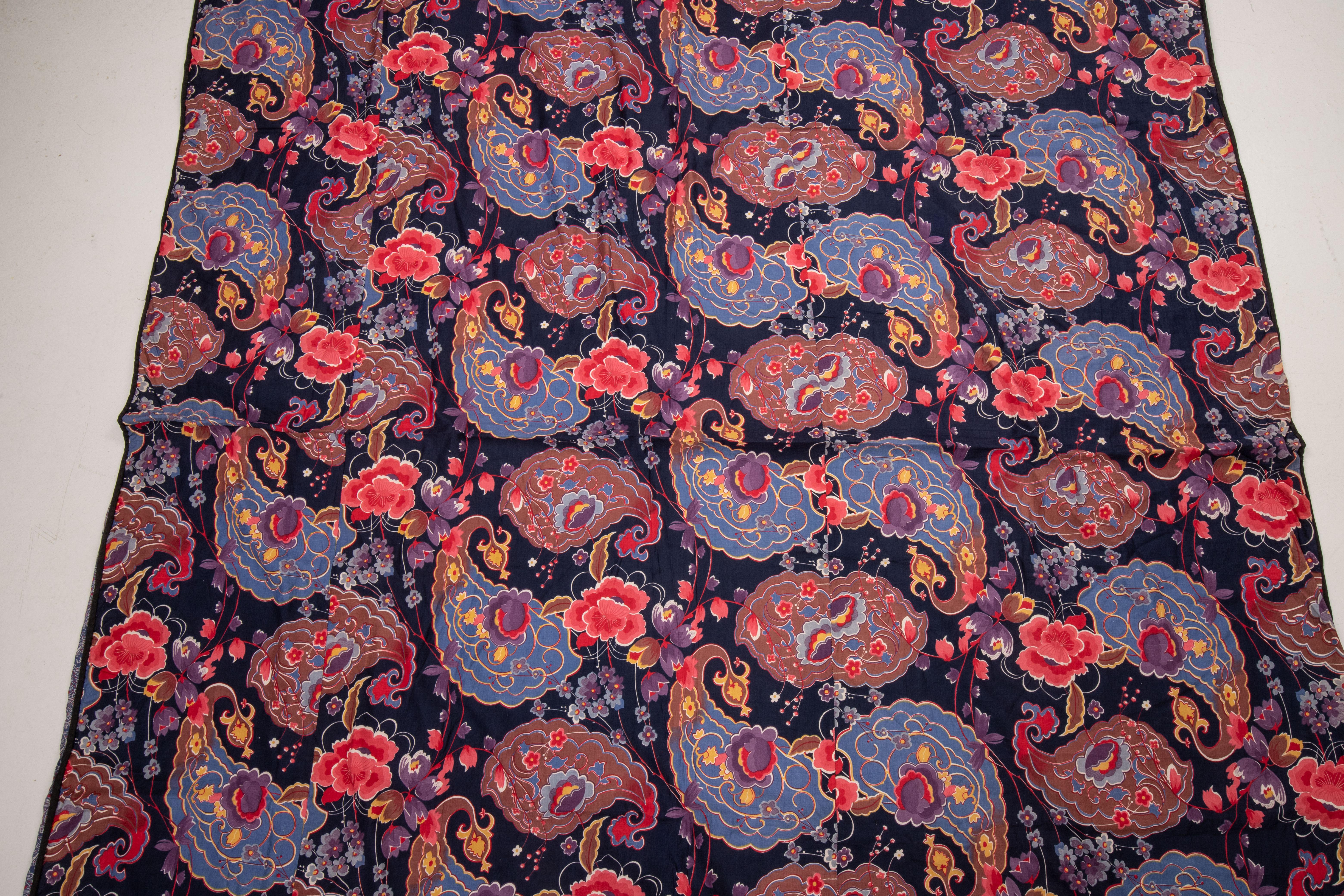 Tissage Panneau en coton imprimé enroulé, fabriqué pour les marchés d'Asie centrale  A.I.C., milieu du 20ème siècle.  Russie en vente