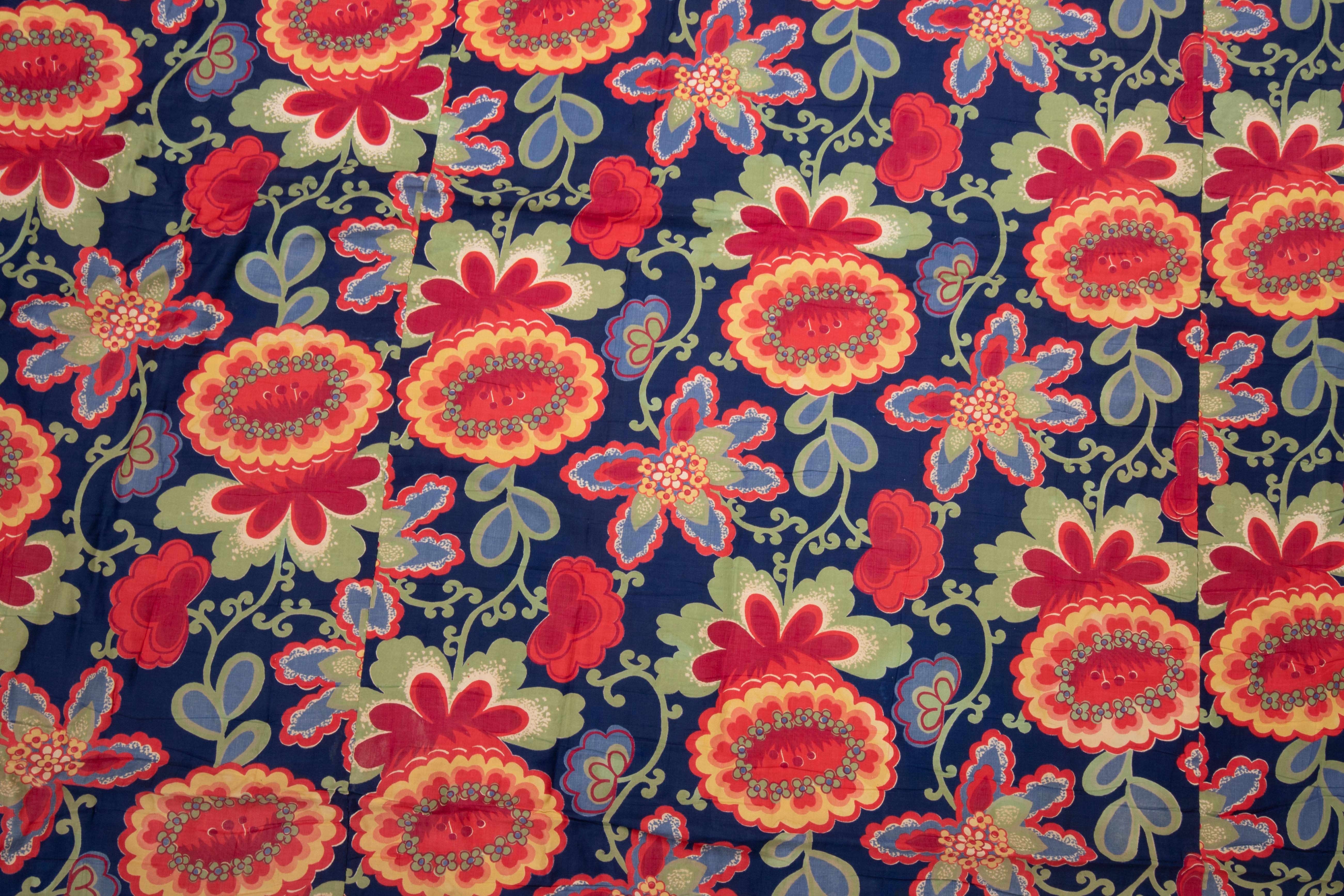 Roller Printed Cotton Panel, Made for Central Asian Markets  Mid 20th C.  Russia In Good Condition For Sale In Istanbul, TR