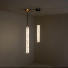 Lampada a sospensione Roller Vertical 90 di United Alabaster