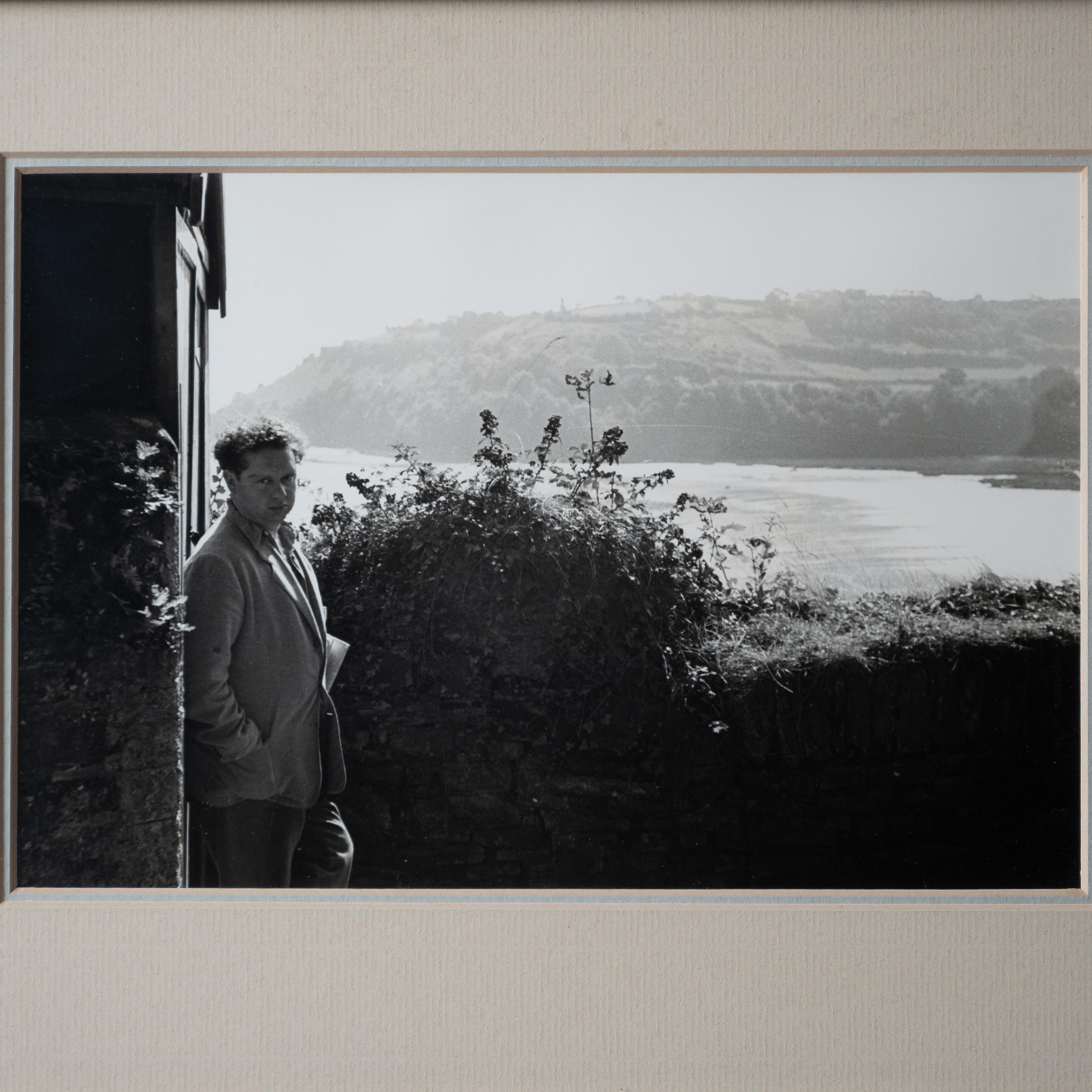 Américain Rollie McKenna - Portrait de Dylan Thomas, vers 1980 en vente