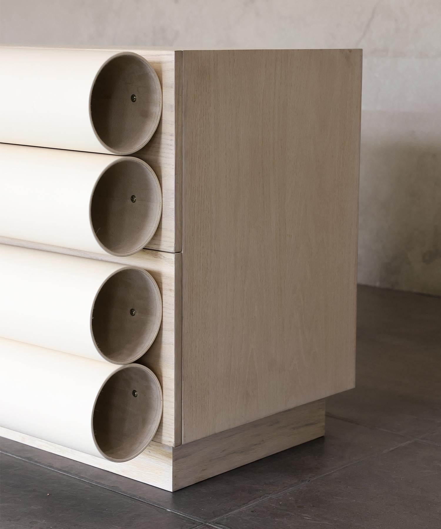 Moderne ROLLIN DRESSER - Chêne blanchi par SHO MODERN en vente