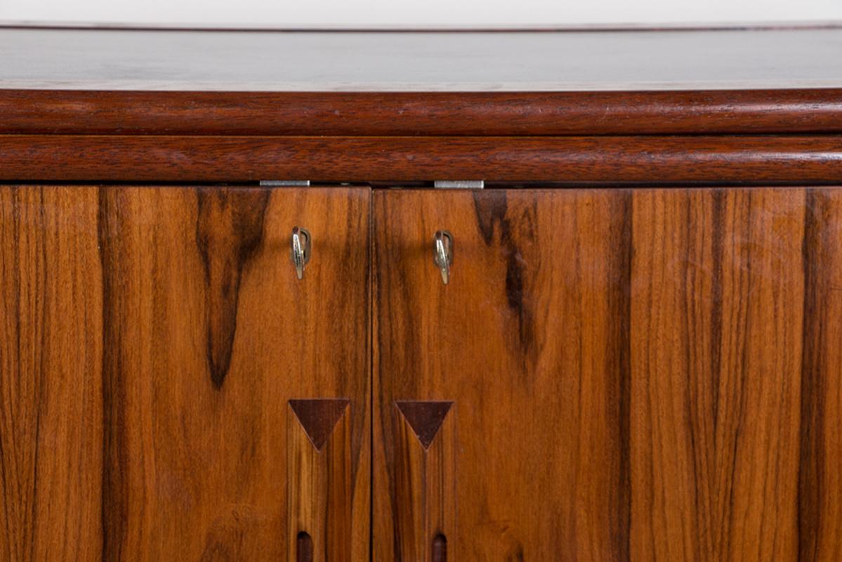 Milieu du XXe siècle Bar roulant et extensible, norvégien, en bois de rose par Torbjørn Afdal pour Bruksbo