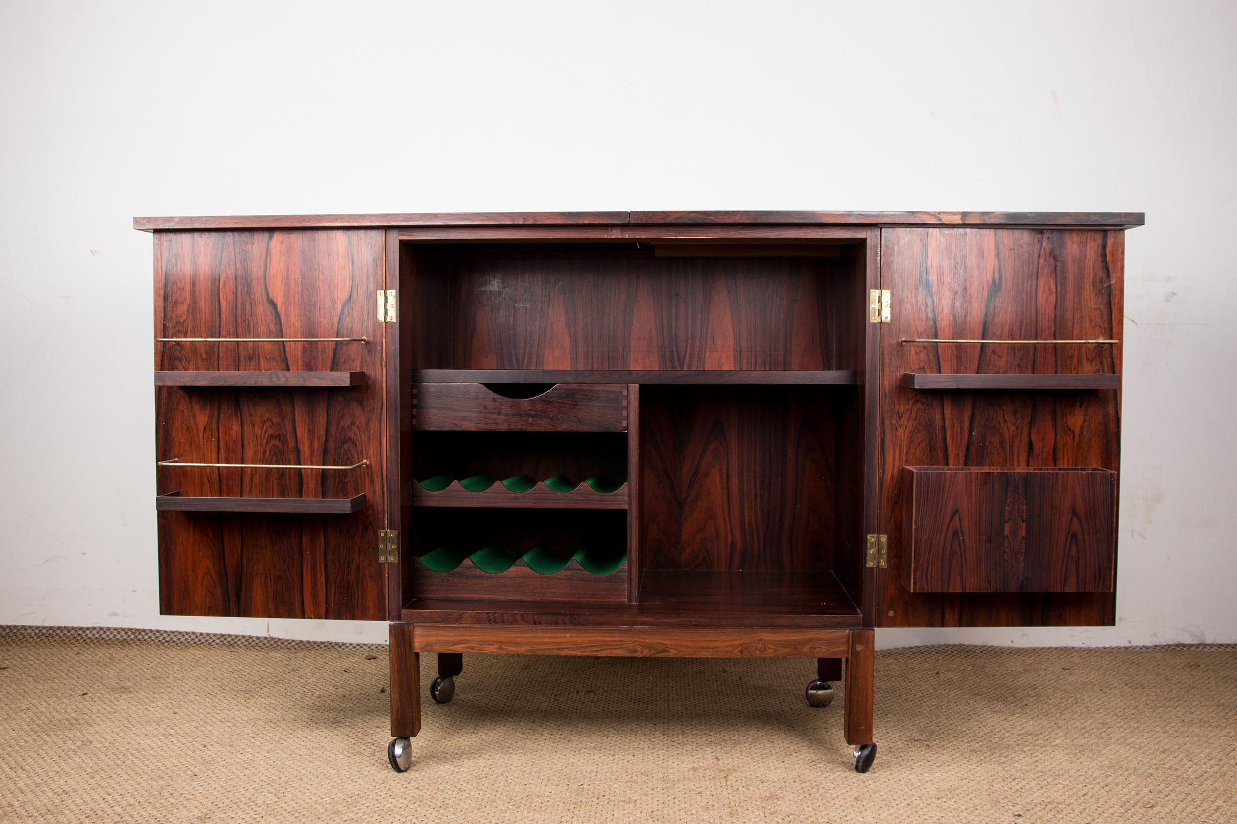 Rolling and extendable bar, Norwegian Rosewood by Torbjørn Afdal for Bruksbo 196 4