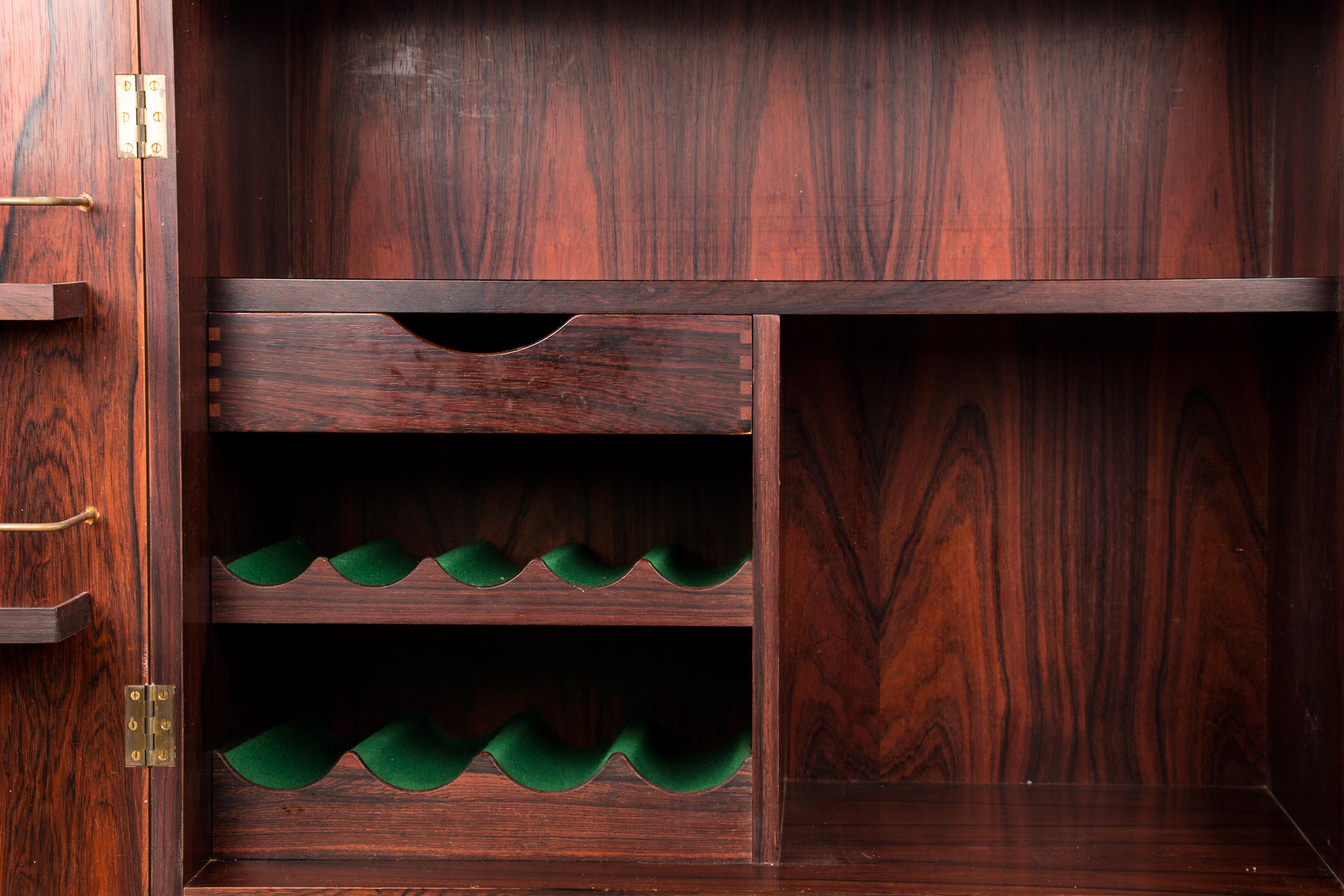 Rolling and extendable bar, Norwegian Rosewood by Torbjørn Afdal for Bruksbo 196 5