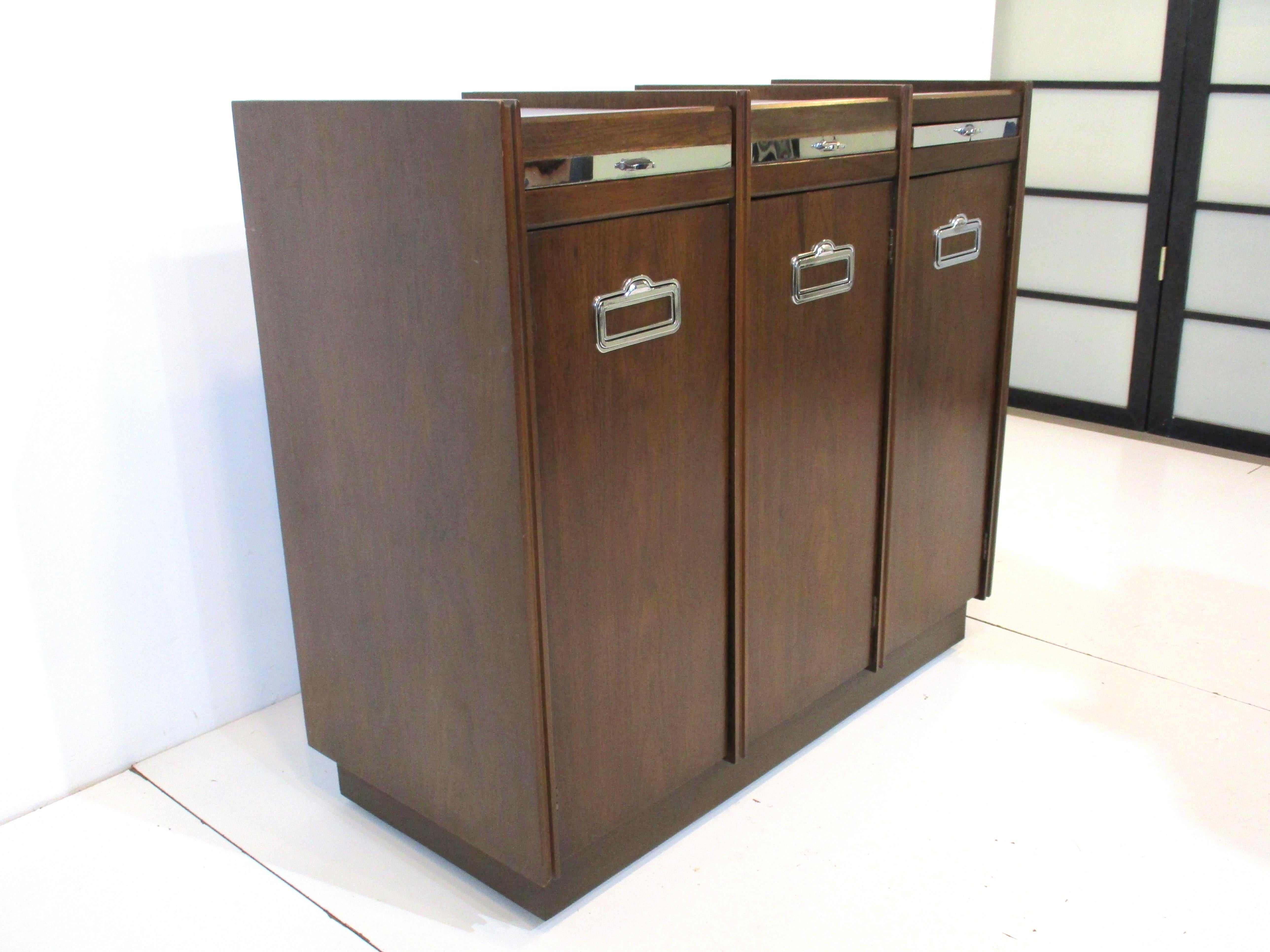 bar cabinet server