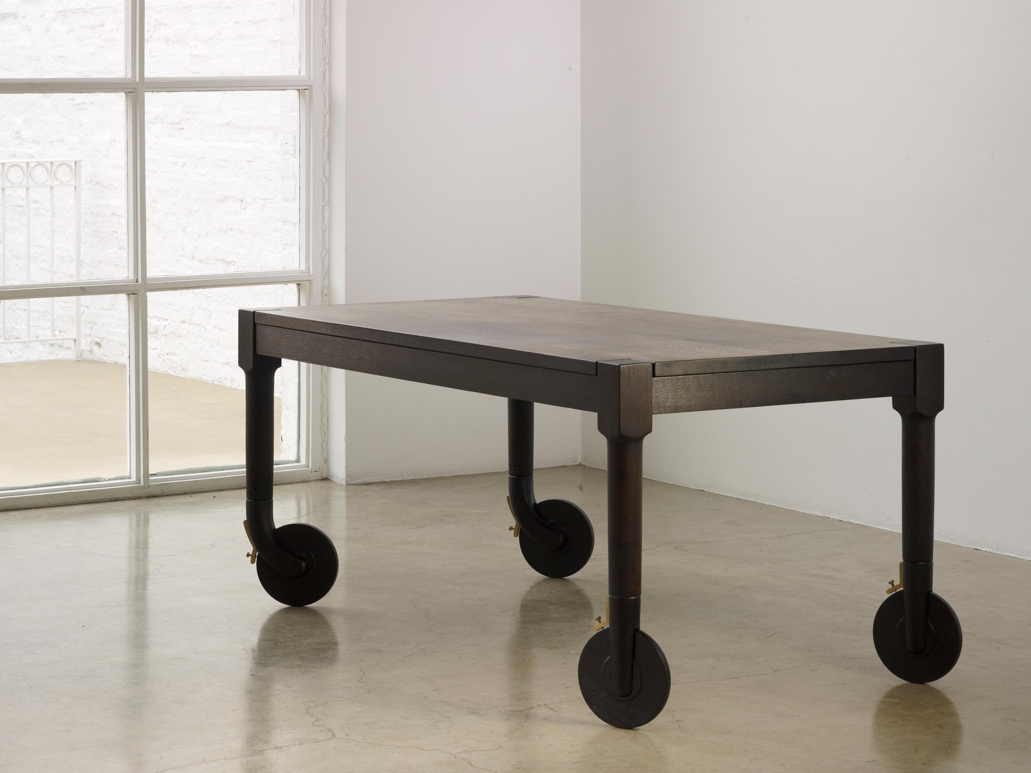 dining table on castors