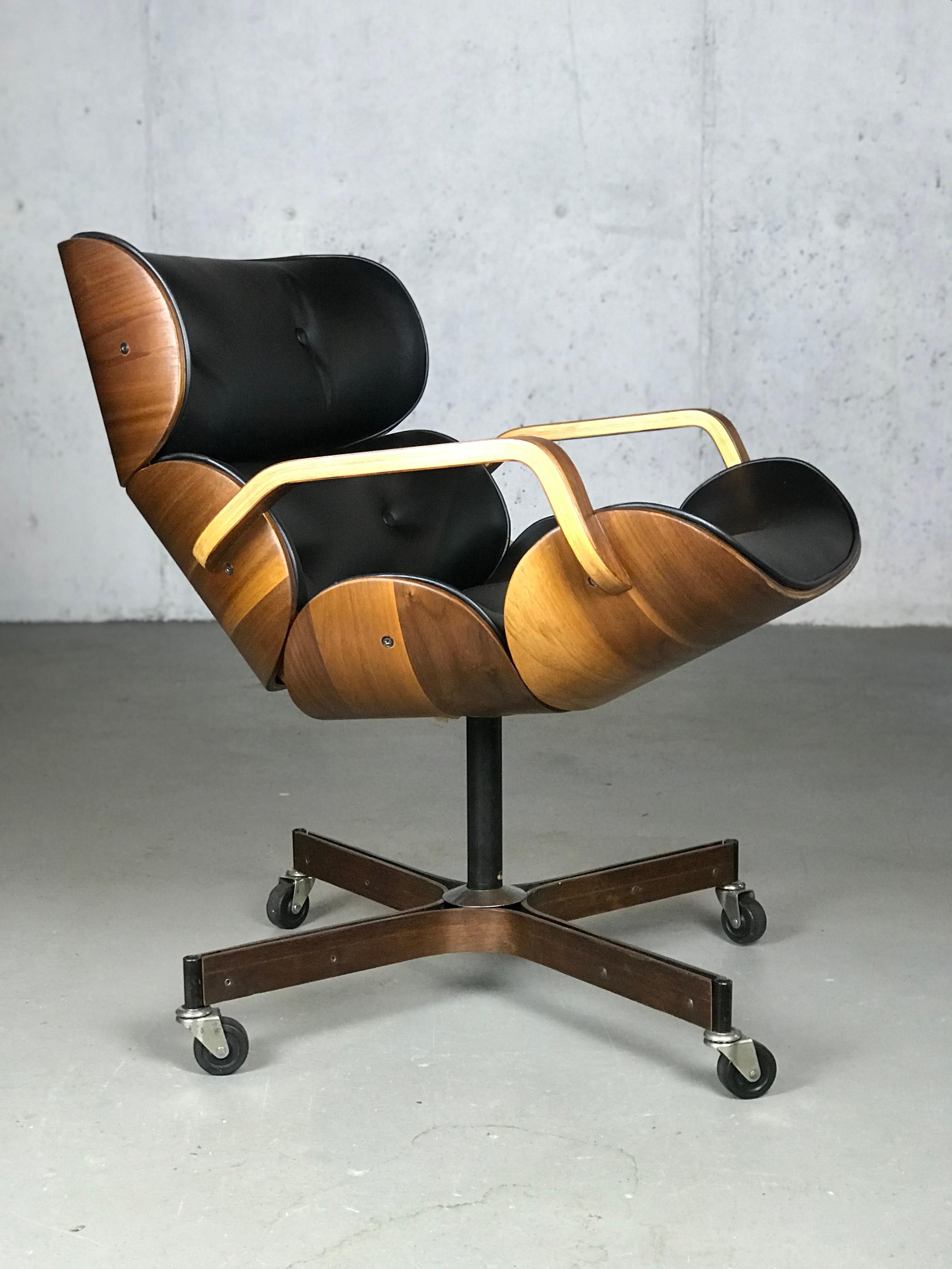 Rolling Segmented Lounge or Desk Chair by George Mulhauser for Plycraft 4