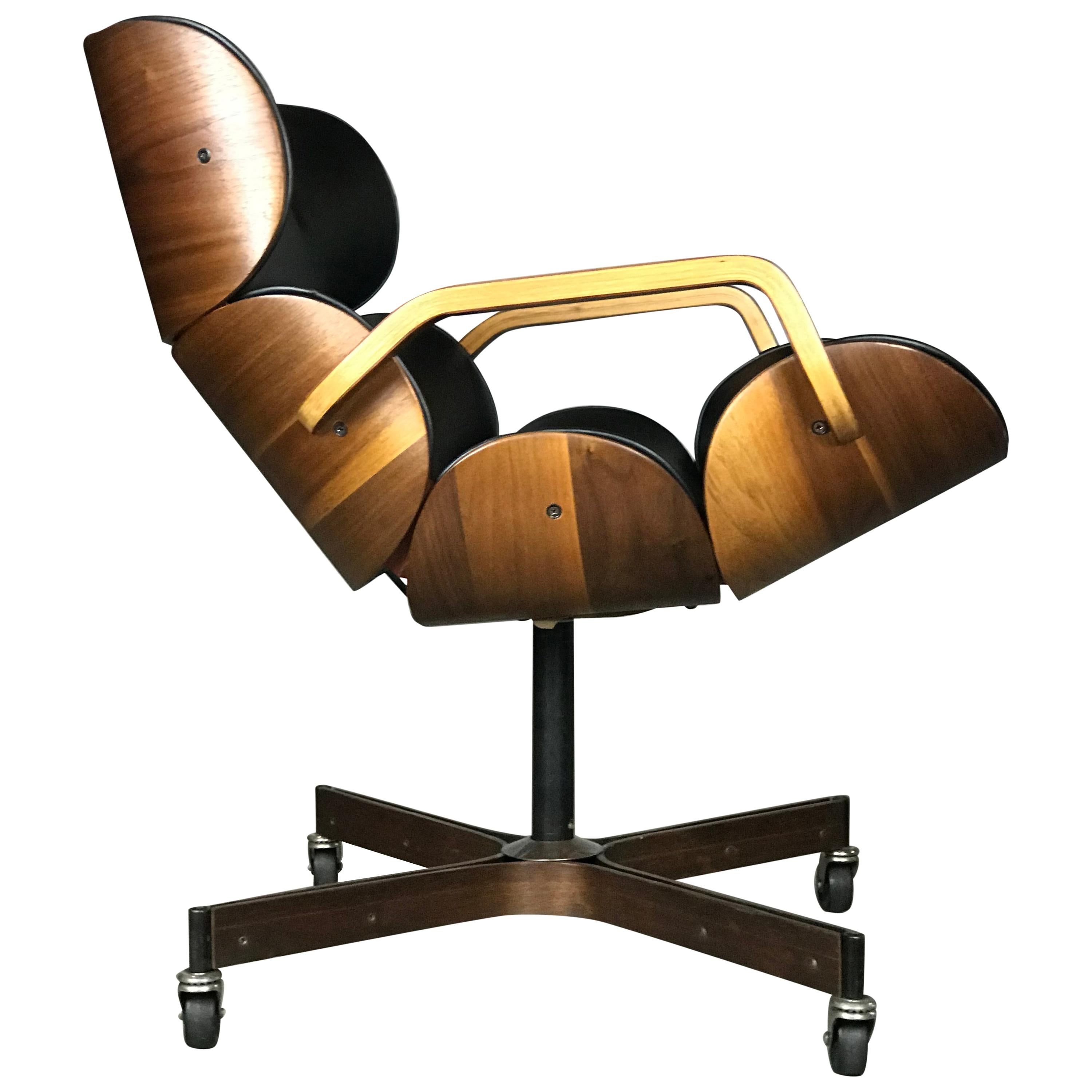 Rolling Segmented Lounge or Desk Chair by George Mulhauser for Plycraft