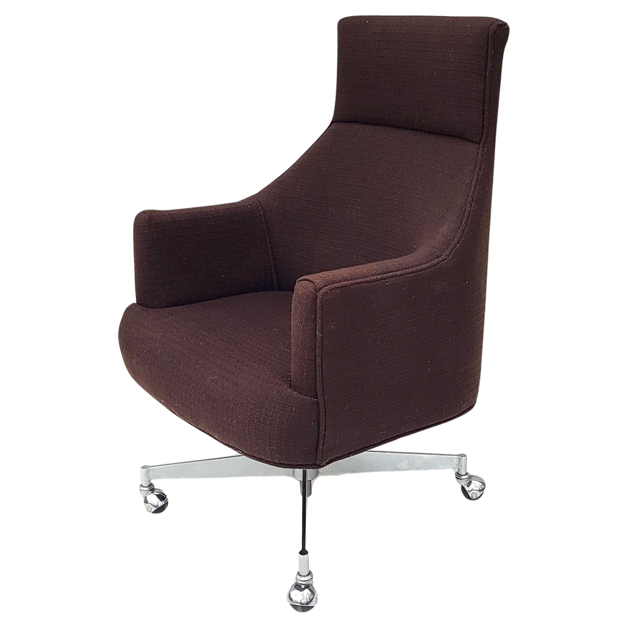 Chaise à roulettes Dunbar Furniture Company en vente
