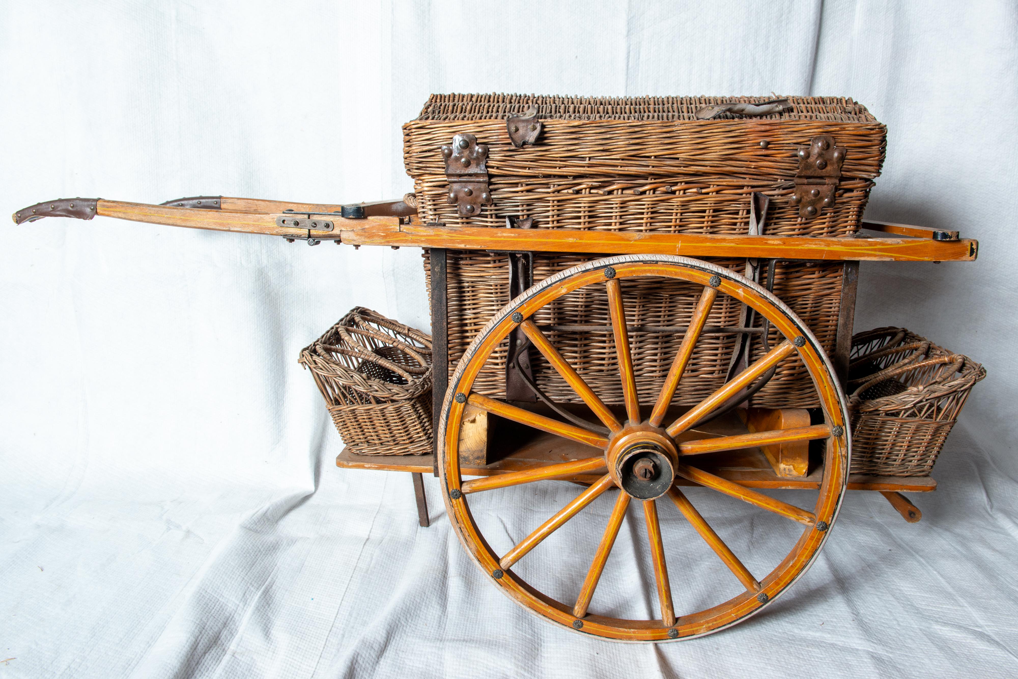 Rolling Wicker Picnic Basket Cart For Sale 7