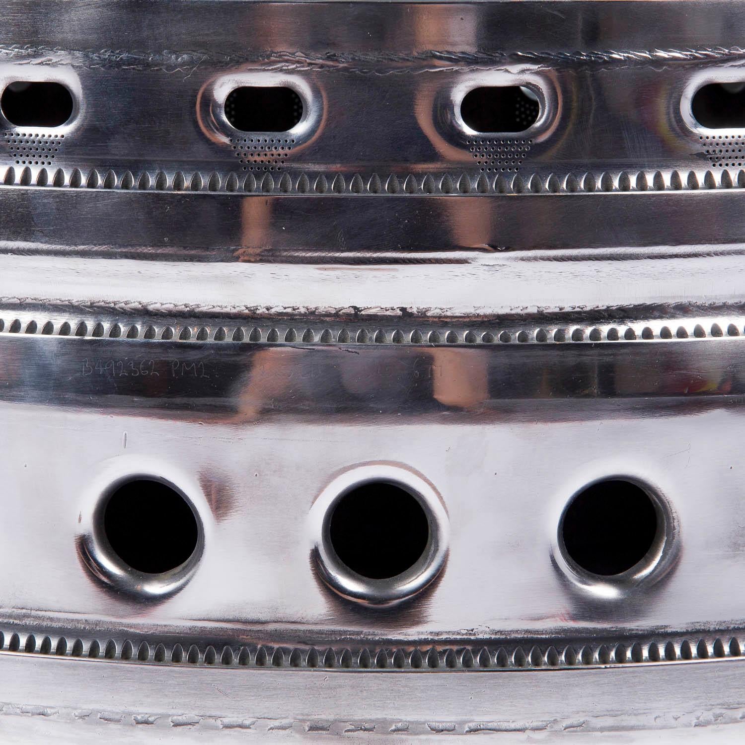 Table d'entrée Rolls Royce Pegasus Jet Engine Combustor en vente 2