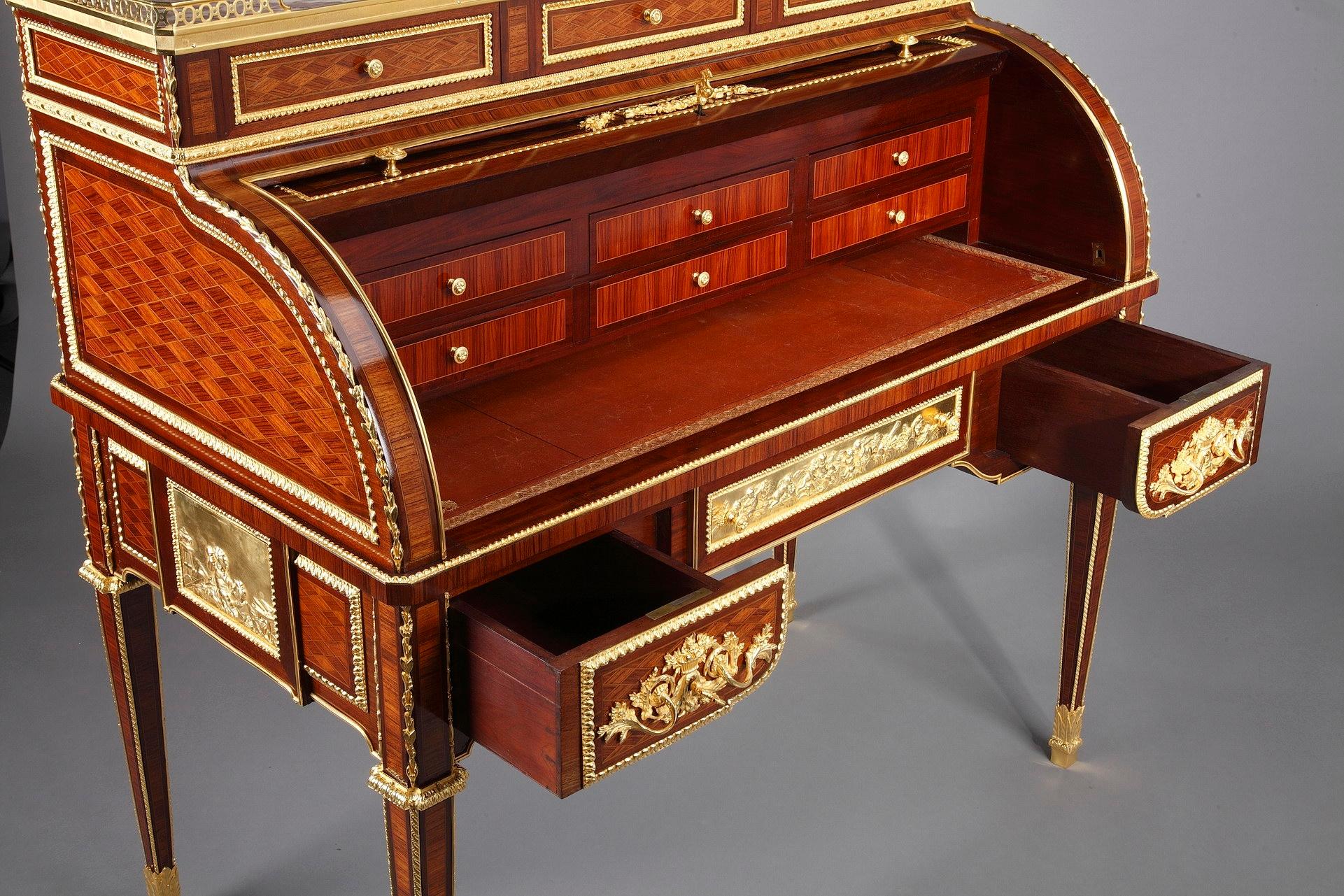 Rolltop Desk after Jean-Henri Riesener Attributed to Maison Beurdeley In Good Condition For Sale In Paris, FR